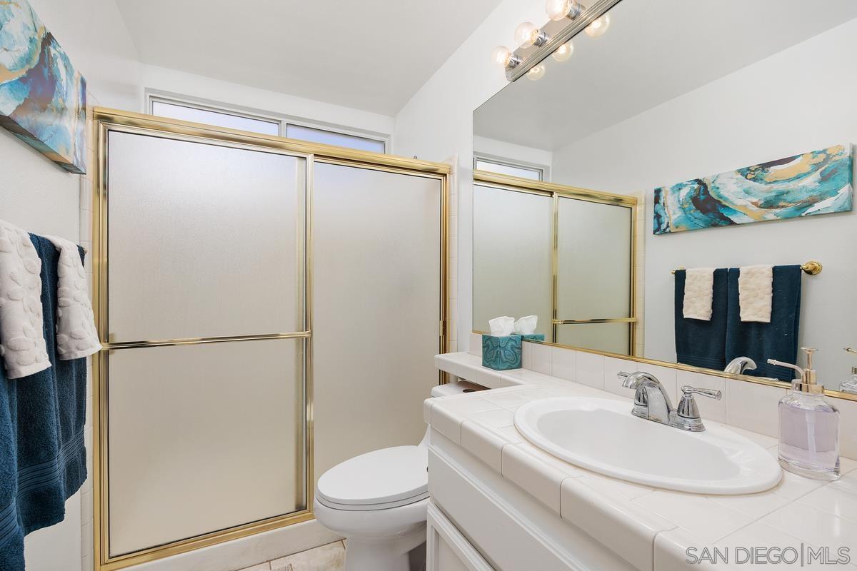 Detail Gallery Image 24 of 39 For 12127  Royal Lytham Row, San Diego,  CA 92128 - 2 Beds | 2 Baths