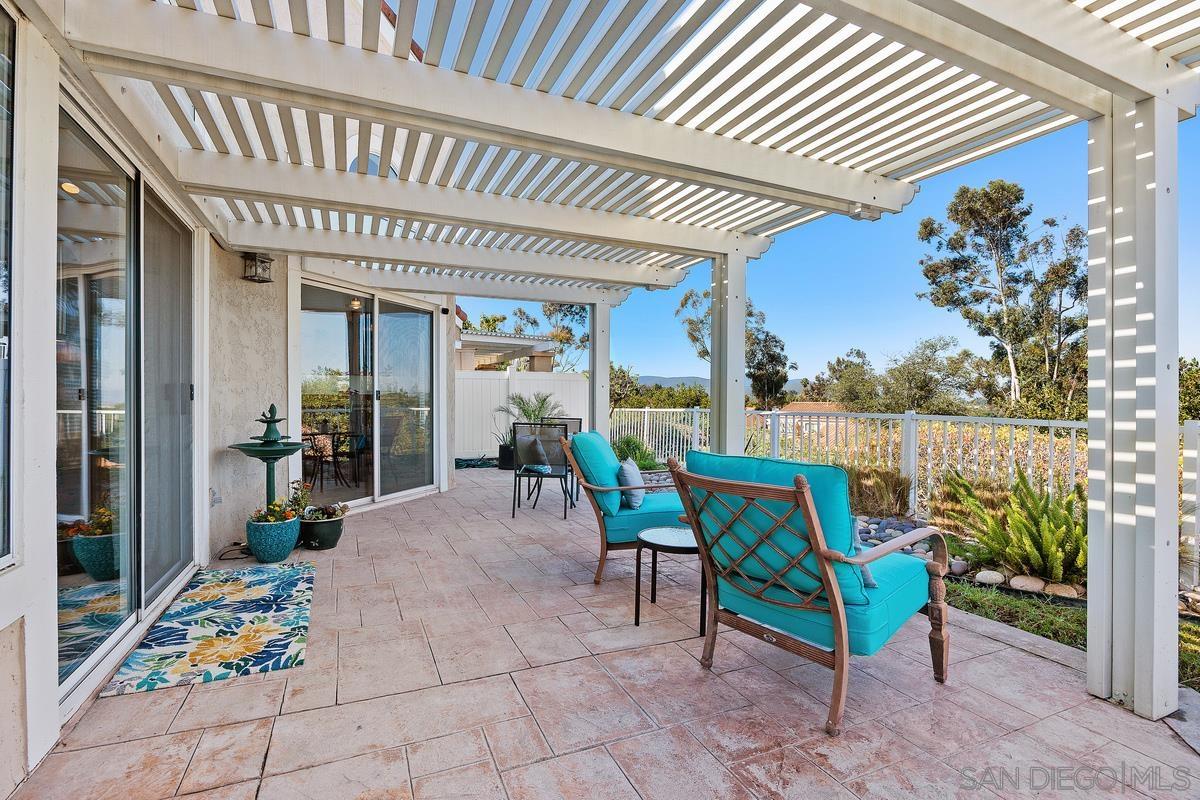 Detail Gallery Image 27 of 39 For 12127  Royal Lytham Row, San Diego,  CA 92128 - 2 Beds | 2 Baths