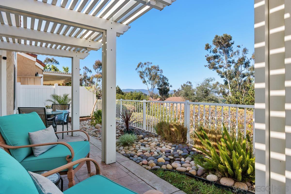 Detail Gallery Image 28 of 39 For 12127  Royal Lytham Row, San Diego,  CA 92128 - 2 Beds | 2 Baths