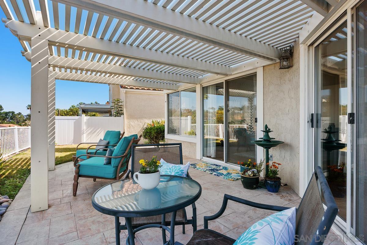 Detail Gallery Image 29 of 39 For 12127  Royal Lytham Row, San Diego,  CA 92128 - 2 Beds | 2 Baths