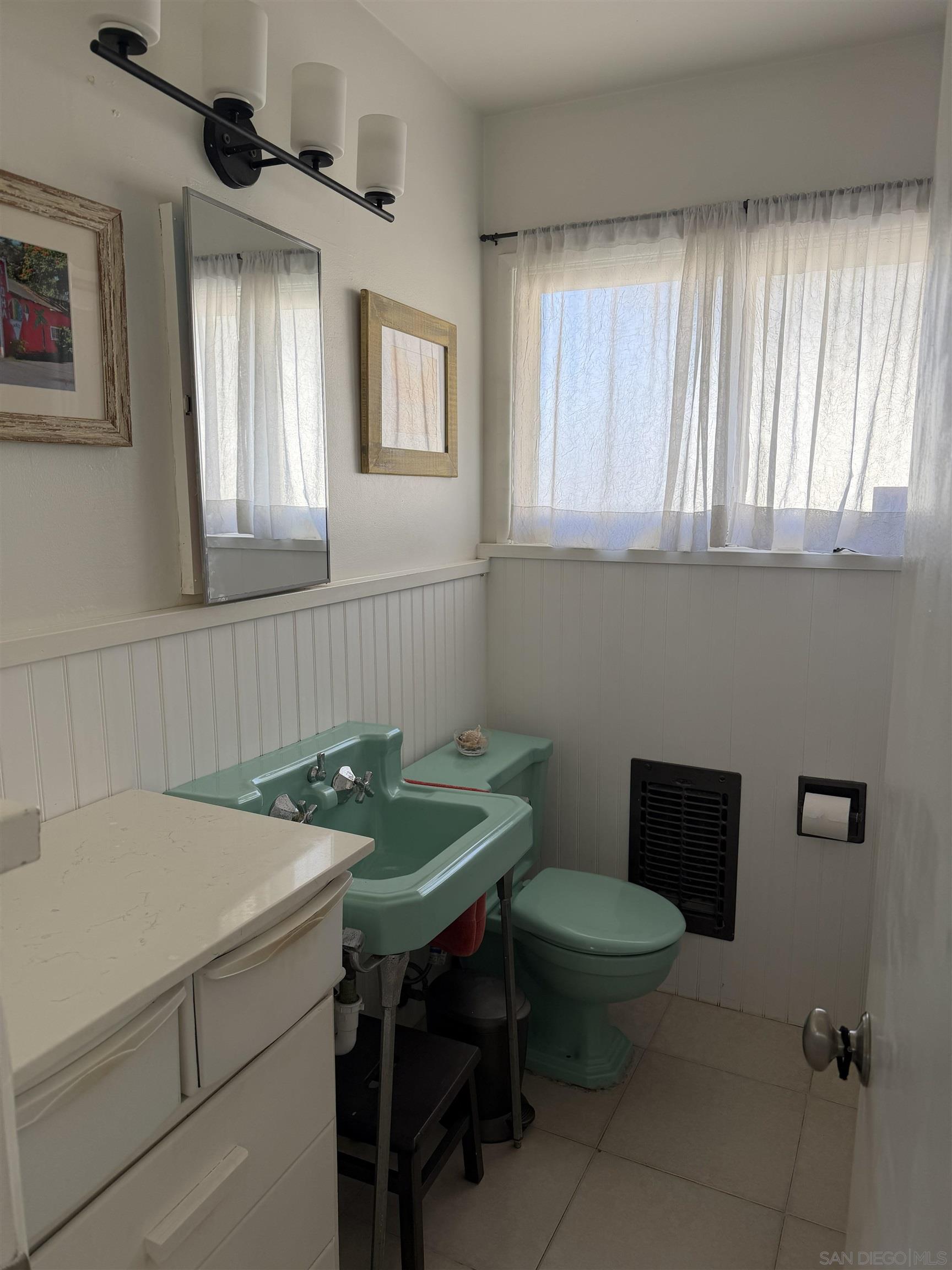 Detail Gallery Image 15 of 33 For 4927-29  Ocean Boulevard, San Diego,  CA 92109 - – Beds | – Baths