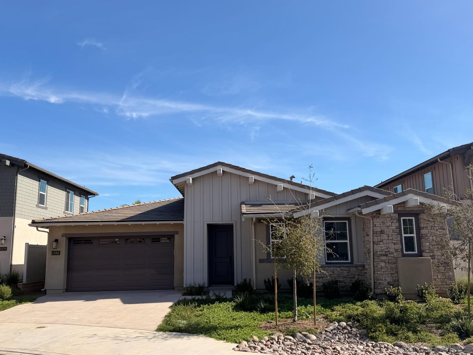 Front Image Thumbnail for SD260006954