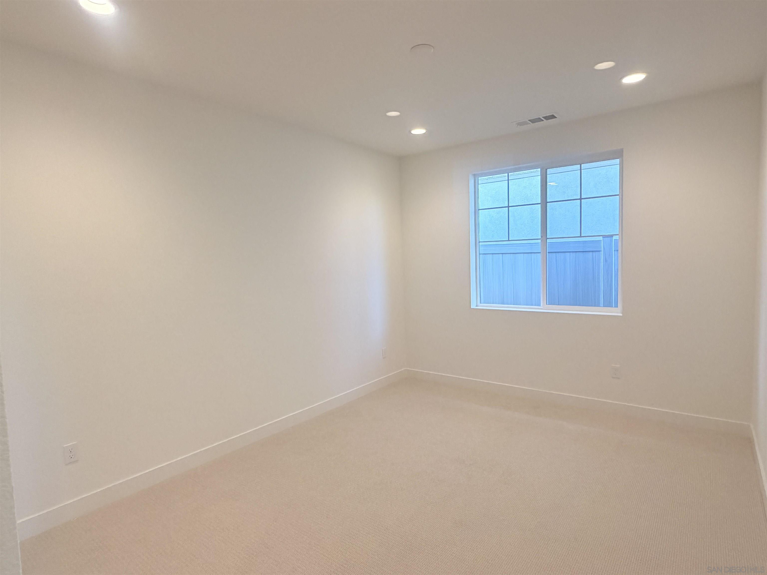 Detail Gallery Image 26 of 31 For 13765  Holly Oak Way, Poway,  CA 92064 - 4 Beds | 3/1 Baths