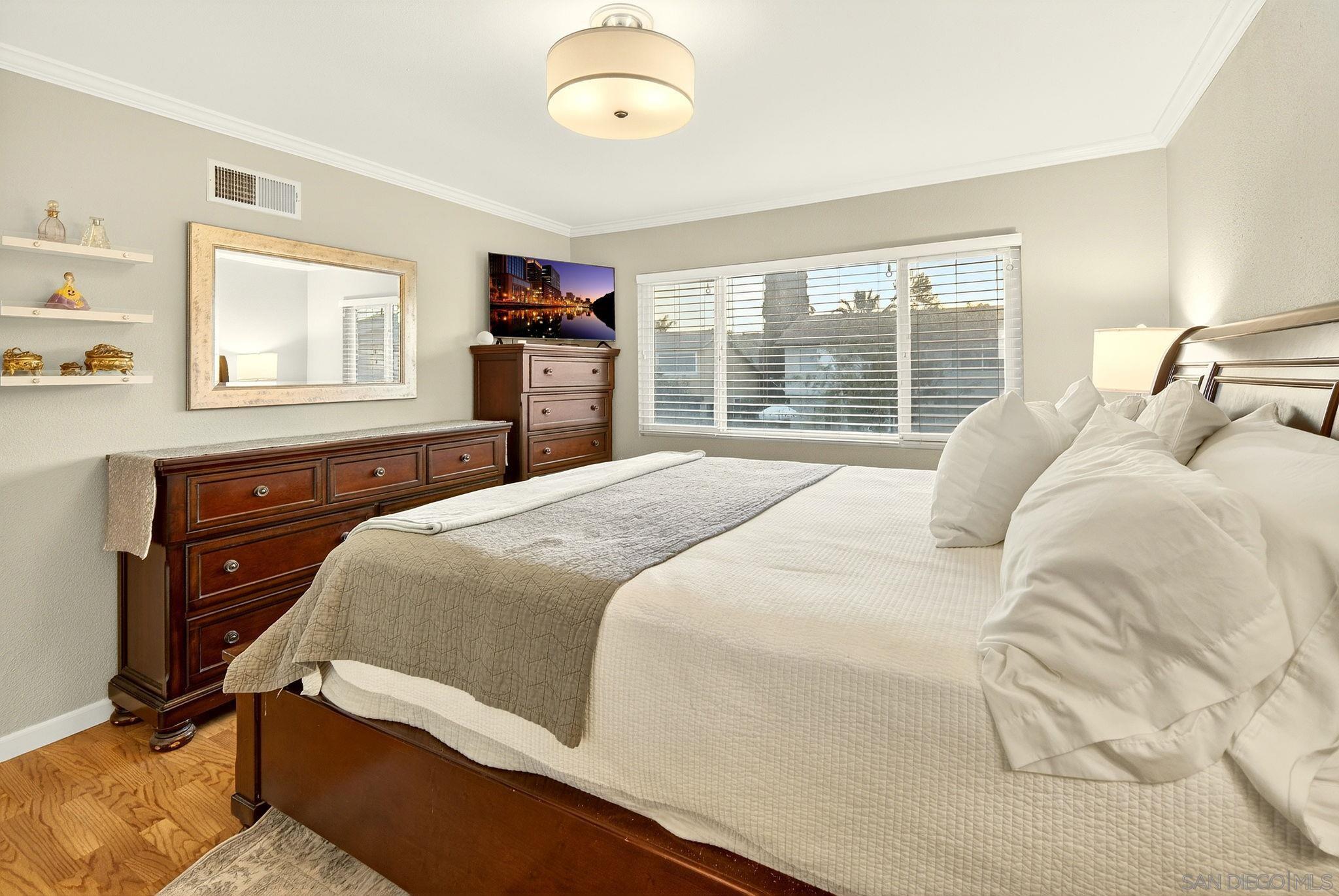 Detail Gallery Image 24 of 60 For 13850  Midgrove Ct, Poway,  CA 92064 - 4 Beds | 2/1 Baths
