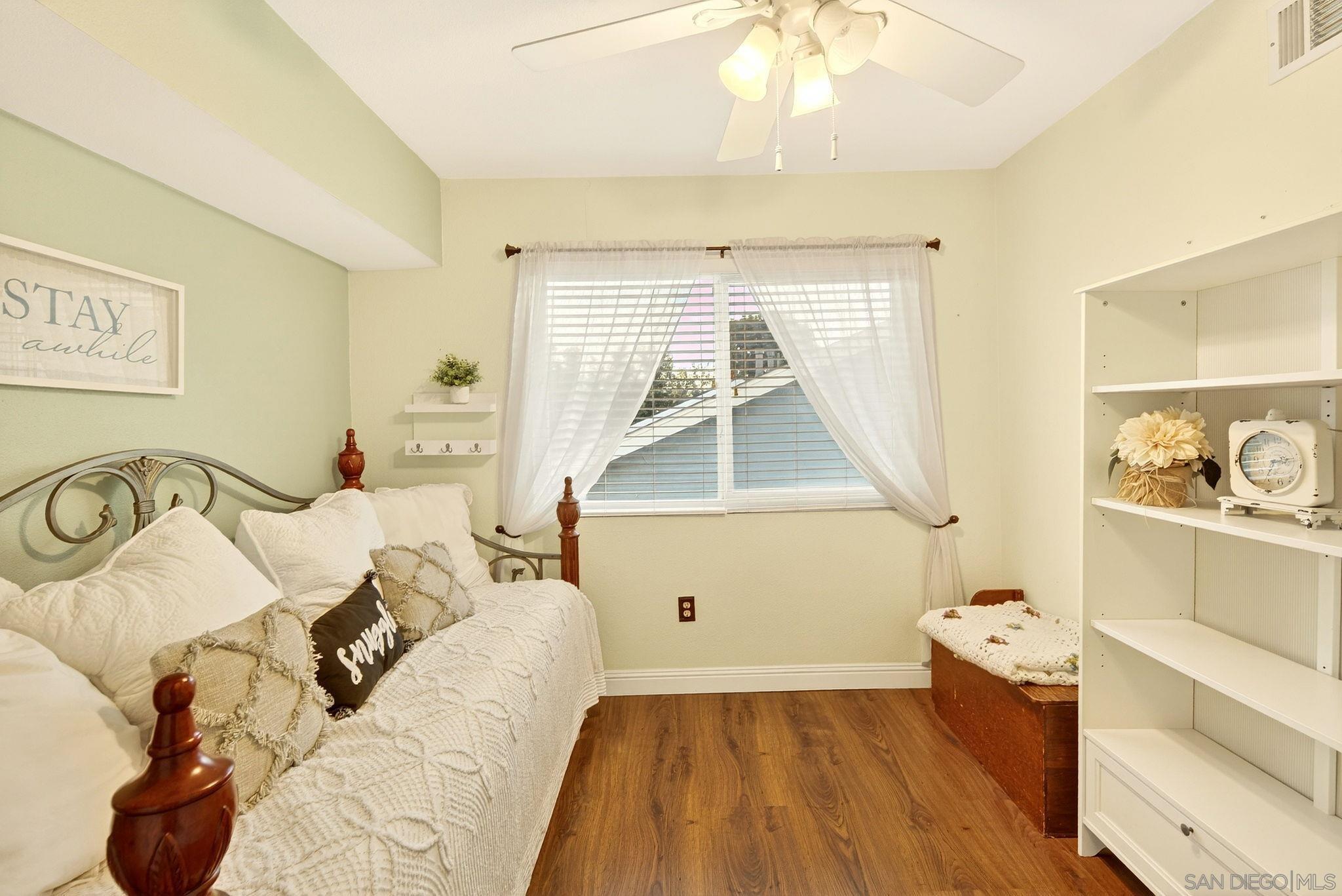 Detail Gallery Image 26 of 60 For 13850  Midgrove Ct, Poway,  CA 92064 - 4 Beds | 2/1 Baths