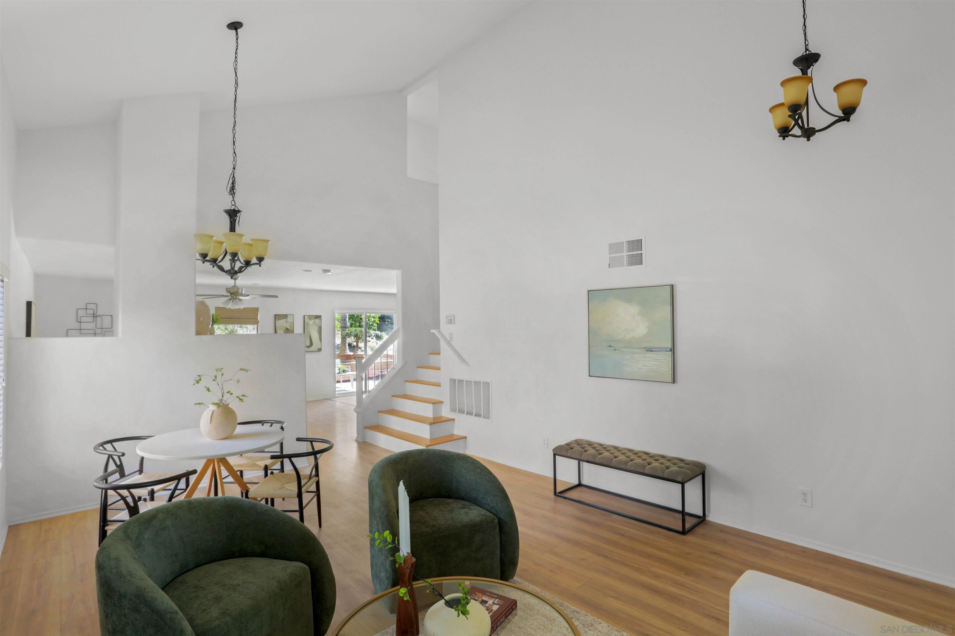 Detail Gallery Image 12 of 49 For 1351  Cottonwood, Oceanside,  CA 92056 - 4 Beds | 2/1 Baths