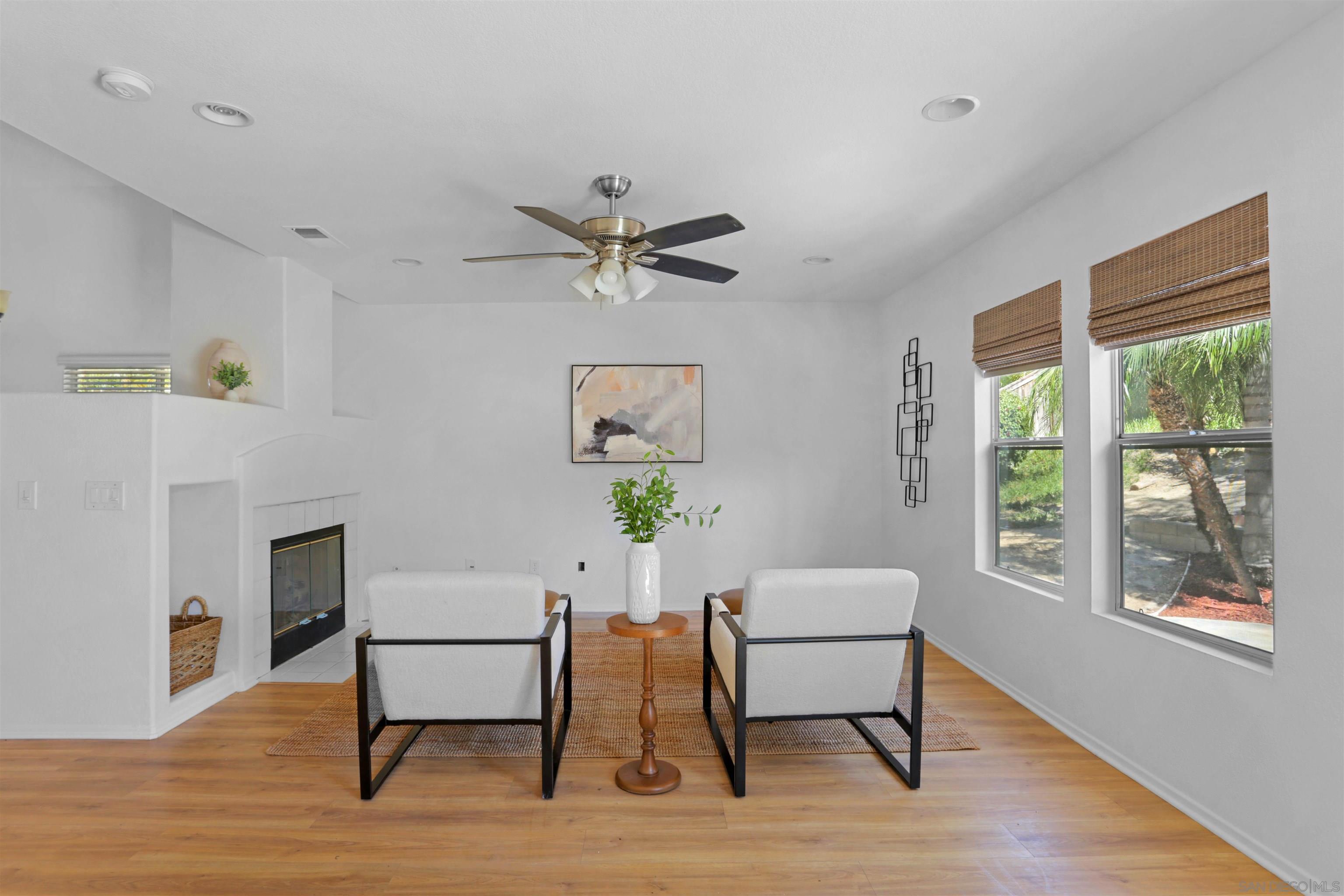 Detail Gallery Image 15 of 49 For 1351  Cottonwood, Oceanside,  CA 92056 - 4 Beds | 2/1 Baths