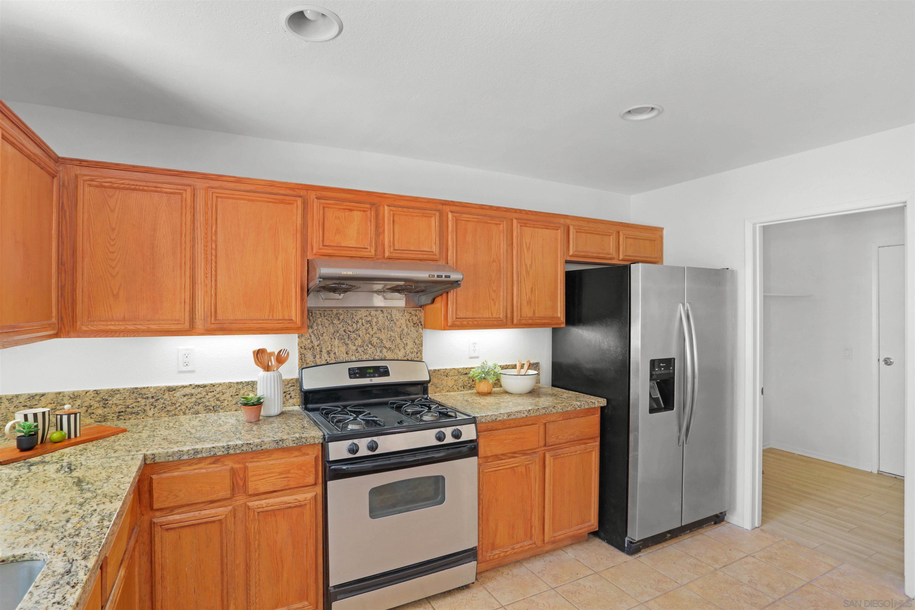 Detail Gallery Image 20 of 49 For 1351  Cottonwood, Oceanside,  CA 92056 - 4 Beds | 2/1 Baths