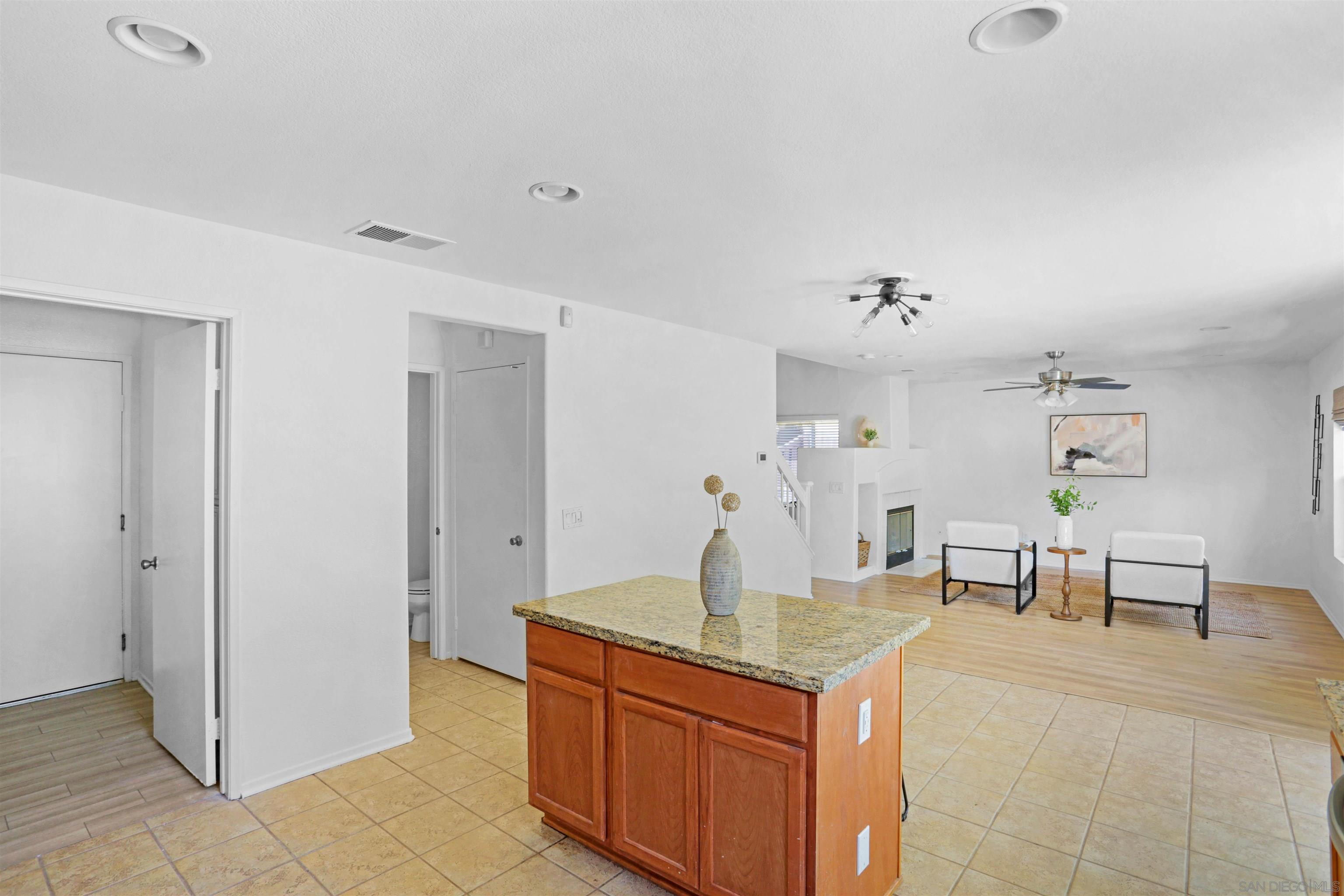 Detail Gallery Image 23 of 49 For 1351  Cottonwood, Oceanside,  CA 92056 - 4 Beds | 2/1 Baths