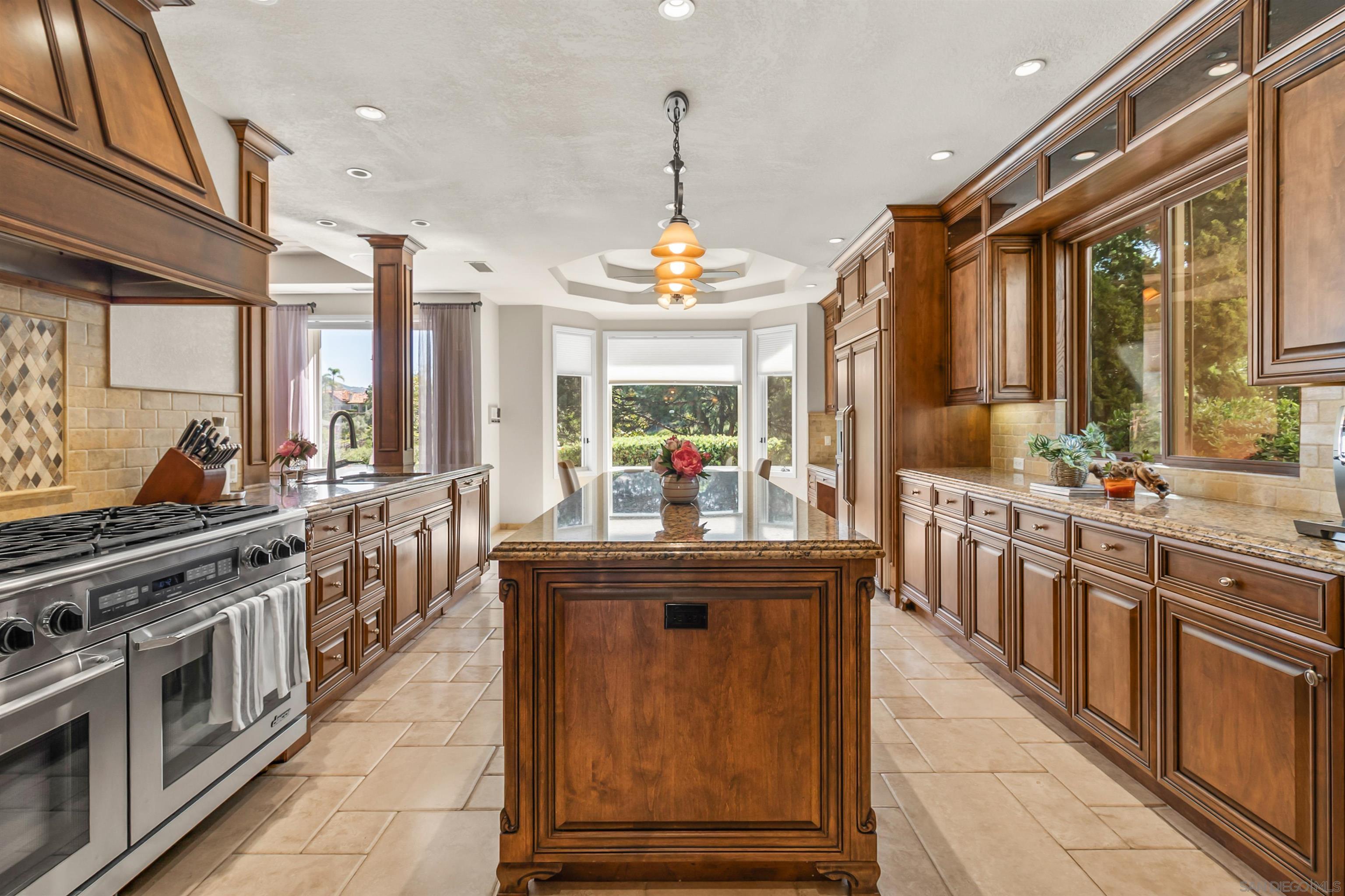 Detail Gallery Image 20 of 61 For 17941  Vista Lomas Dr, Poway,  CA 92064 - 5 Beds | 5 Baths