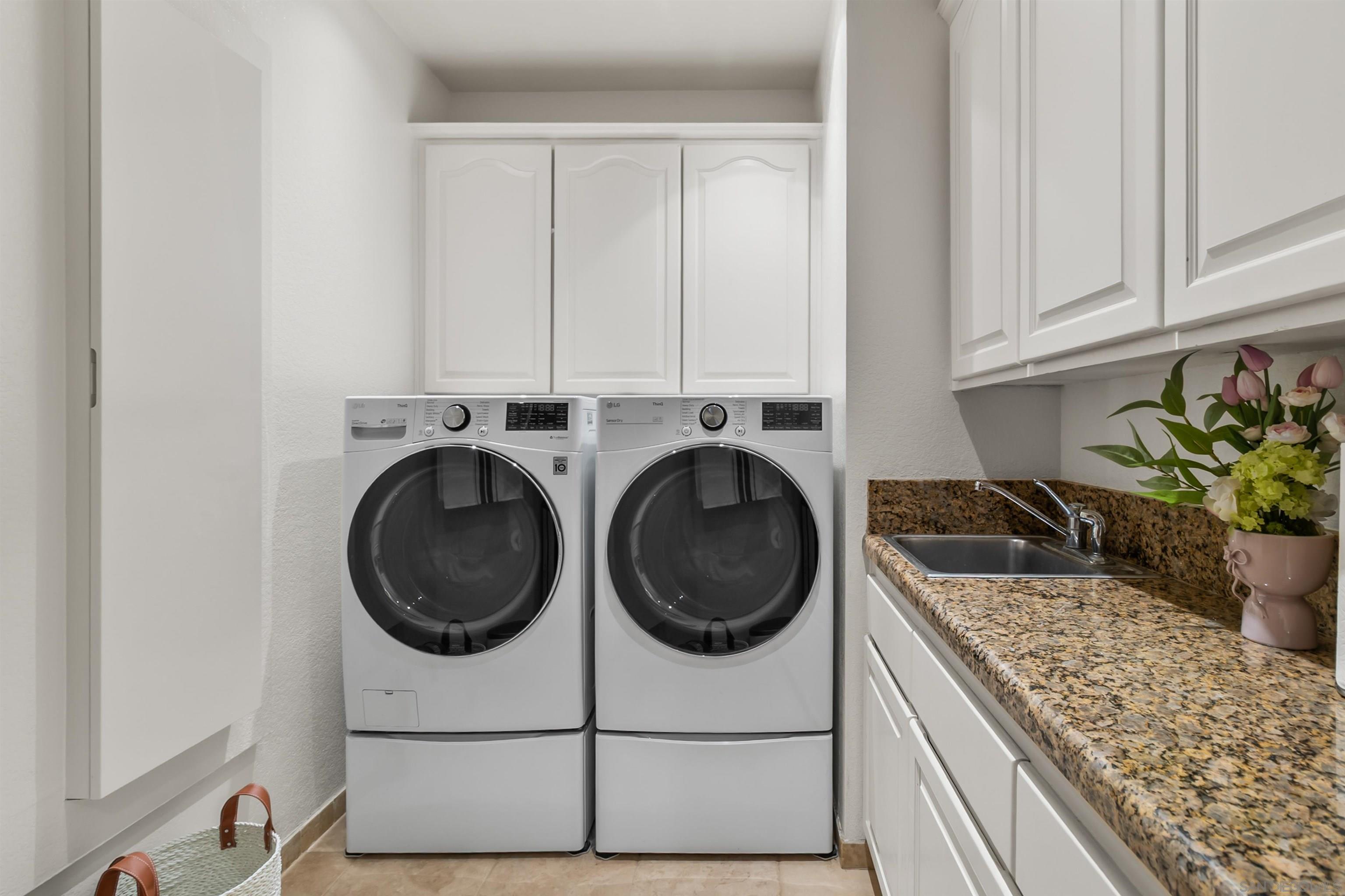 Detail Gallery Image 27 of 61 For 17941  Vista Lomas Dr, Poway,  CA 92064 - 5 Beds | 5 Baths