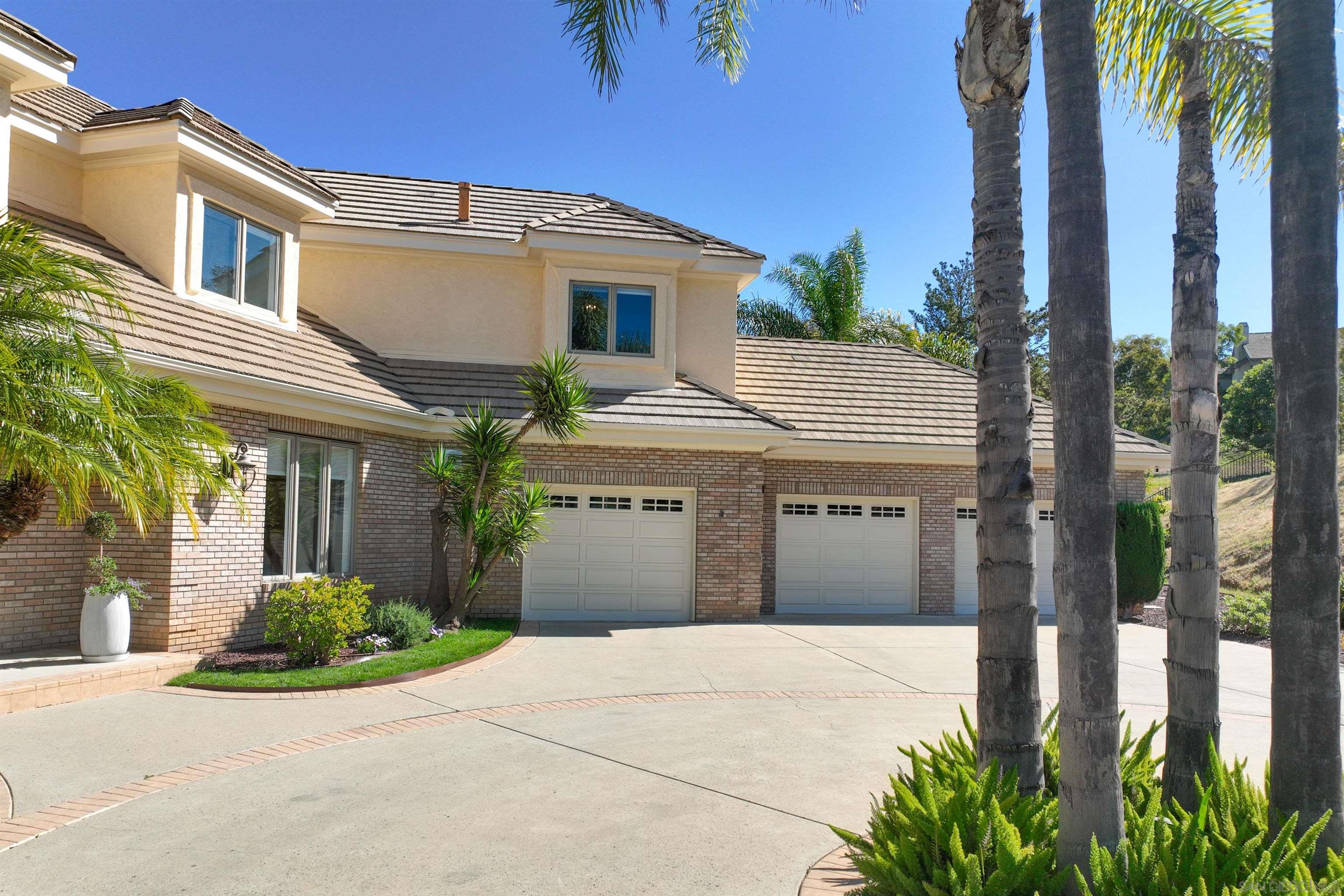 Detail Gallery Image 4 of 61 For 17941  Vista Lomas Dr, Poway,  CA 92064 - 5 Beds | 5 Baths