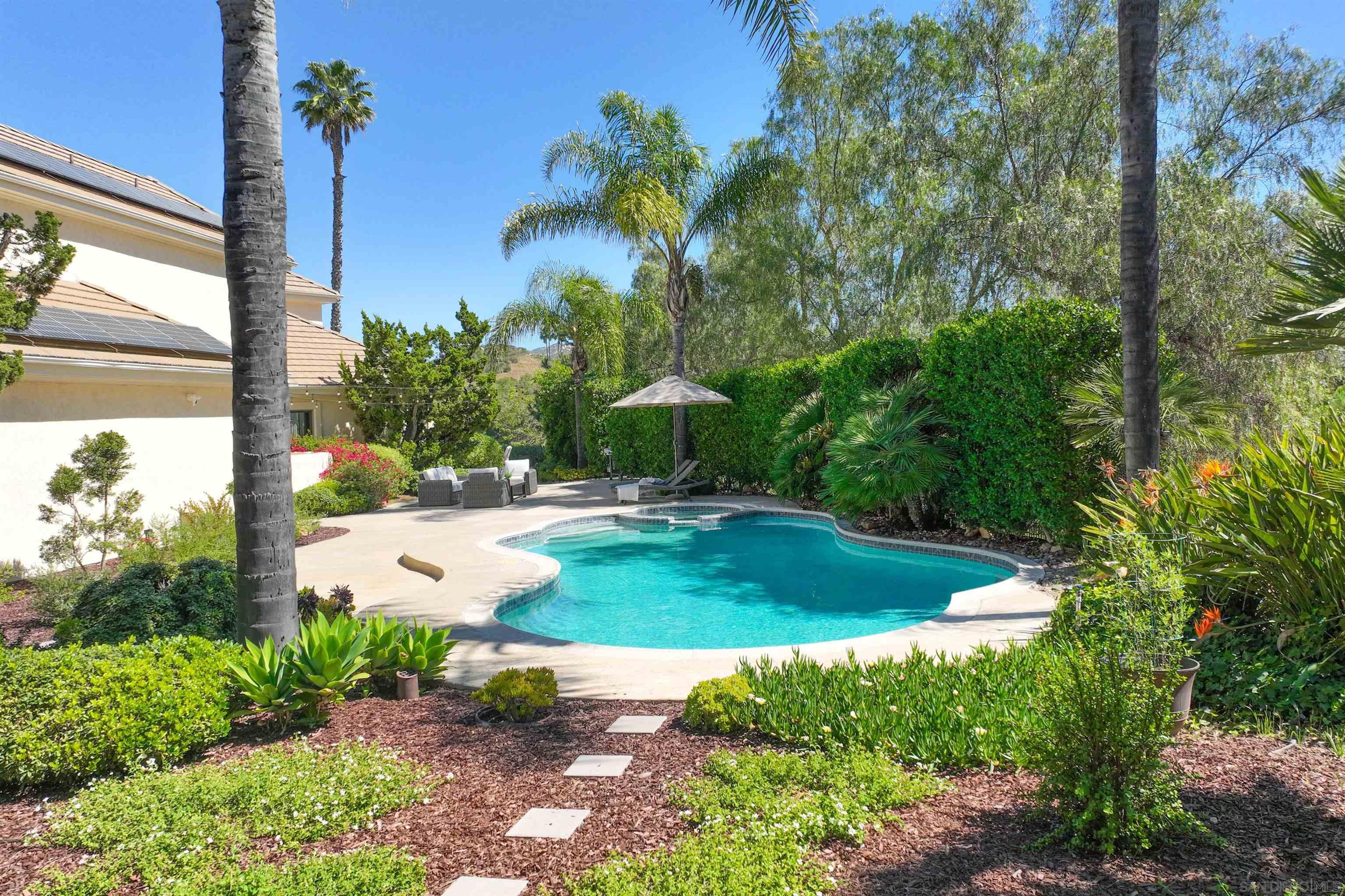 Detail Gallery Image 48 of 61 For 17941  Vista Lomas Dr, Poway,  CA 92064 - 5 Beds | 5 Baths