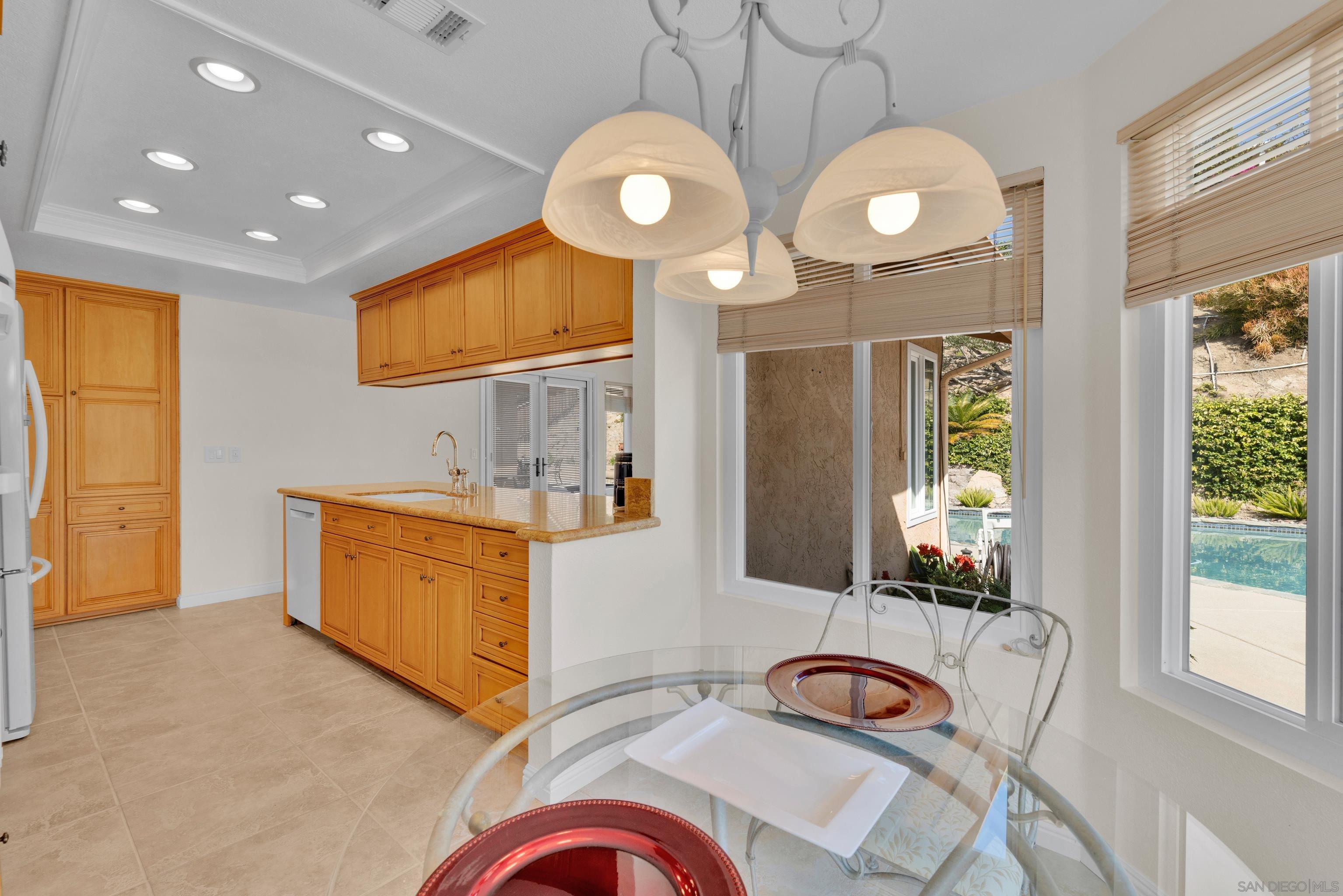 Detail Gallery Image 15 of 59 For 17872  Azucar Way, San Diego,  CA 92127 - 4 Beds | 2 Baths