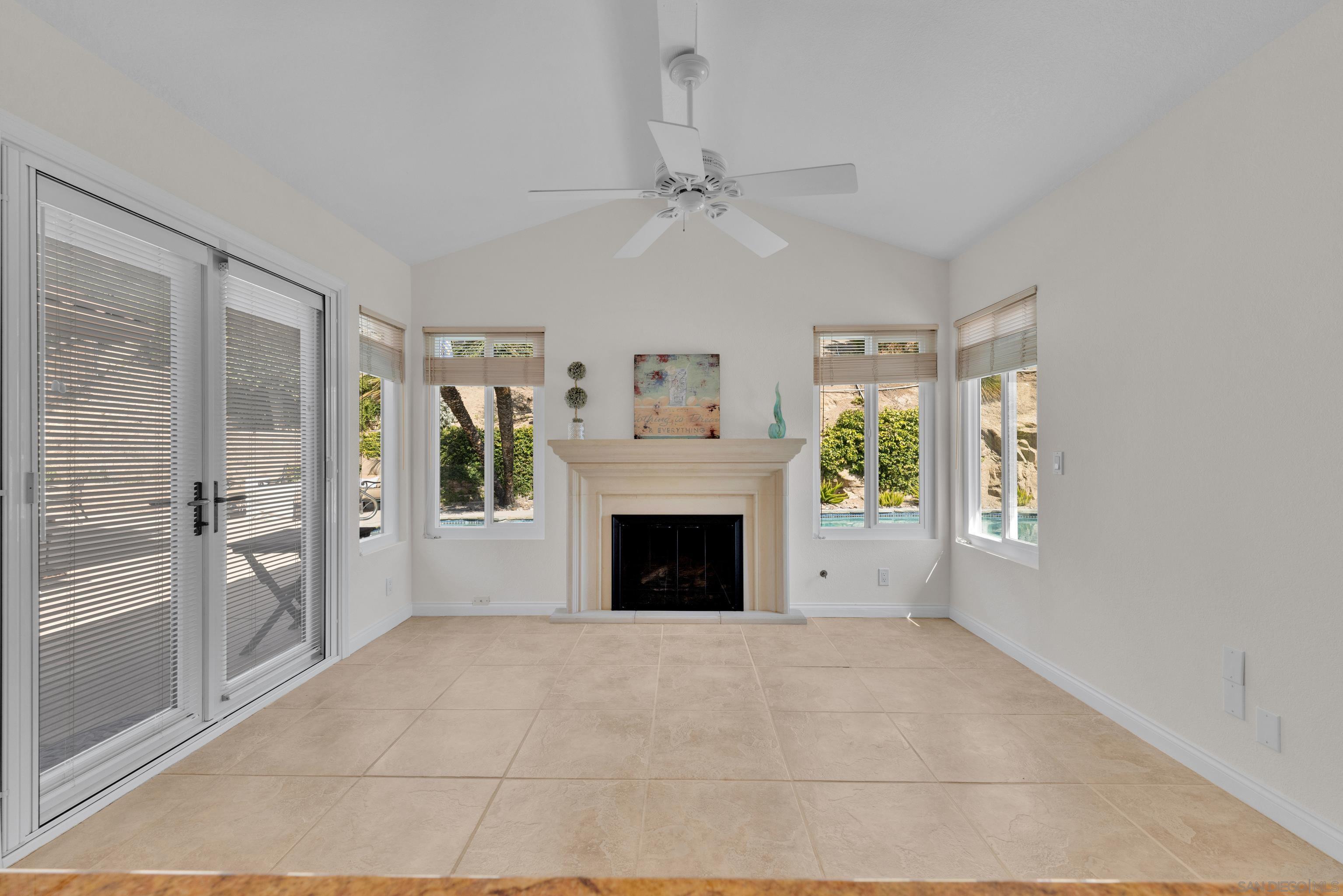 Detail Gallery Image 21 of 59 For 17872  Azucar Way, San Diego,  CA 92127 - 4 Beds | 2 Baths