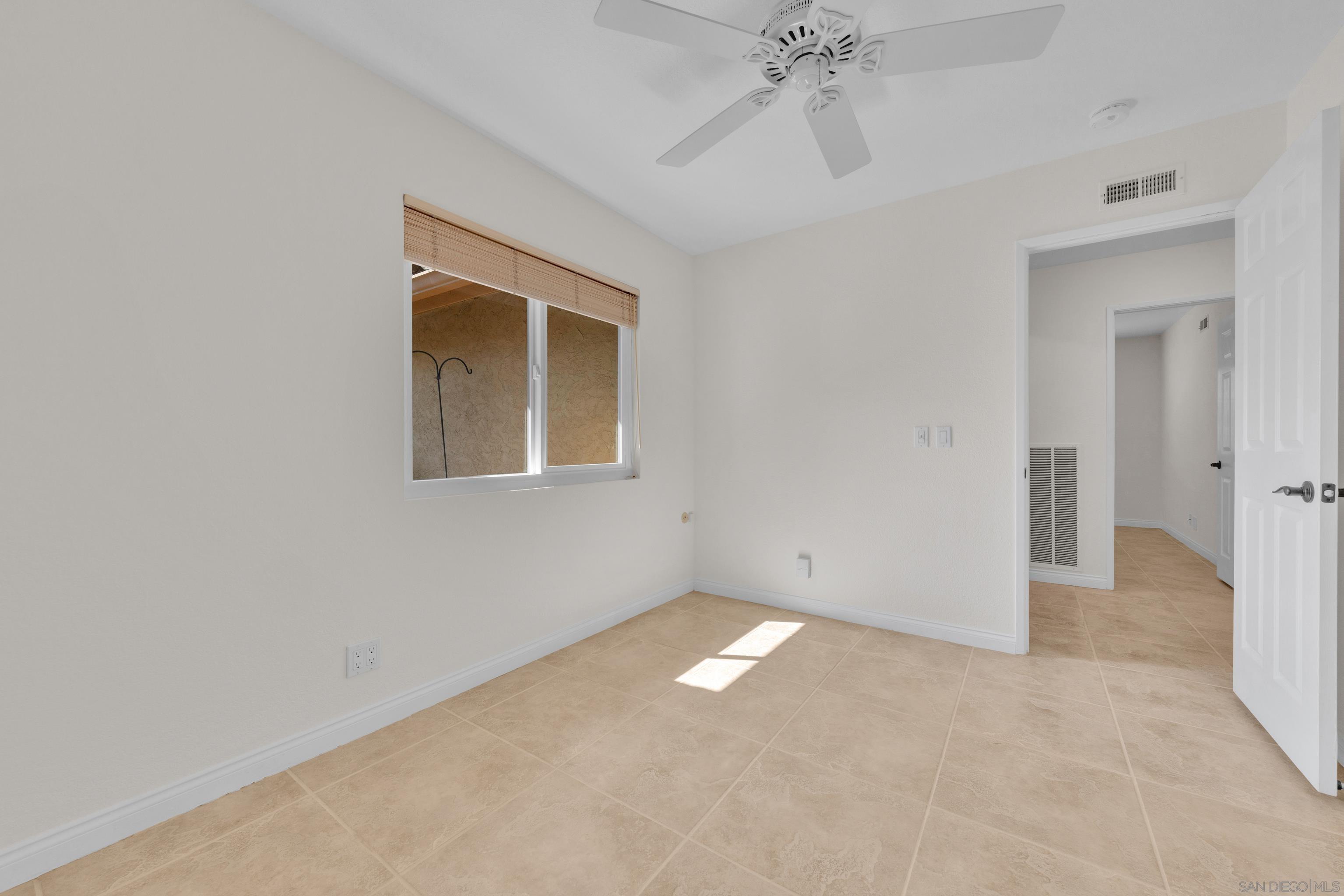 Detail Gallery Image 36 of 59 For 17872  Azucar Way, San Diego,  CA 92127 - 4 Beds | 2 Baths