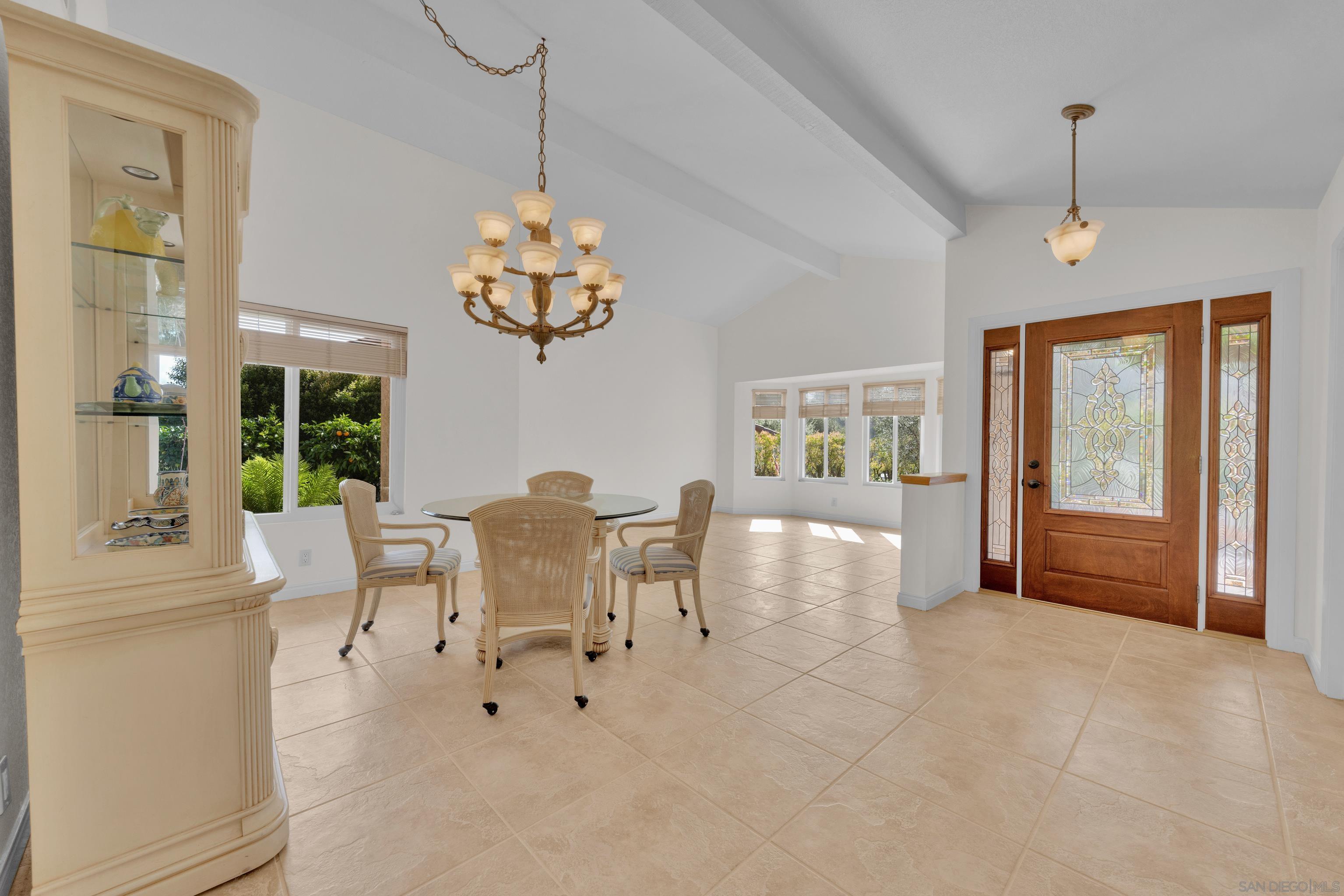 Detail Gallery Image 7 of 59 For 17872  Azucar Way, San Diego,  CA 92127 - 4 Beds | 2 Baths