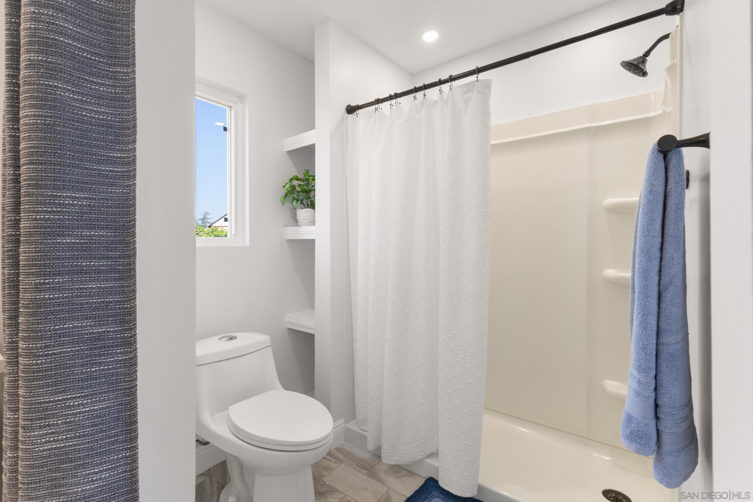 Detail Gallery Image 25 of 53 For 761  Rocking Horse Rd, Vista,  CA 92081 - 3 Beds | 2 Baths