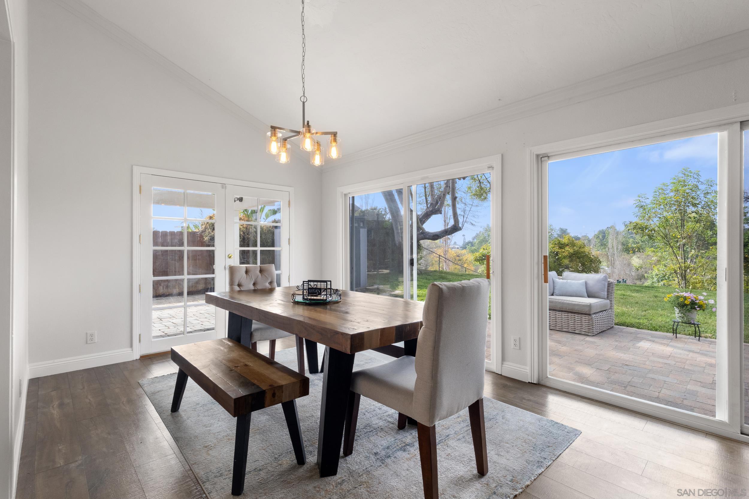 Detail Gallery Image 10 of 53 For 761  Rocking Horse Rd, Vista,  CA 92081 - 3 Beds | 2 Baths