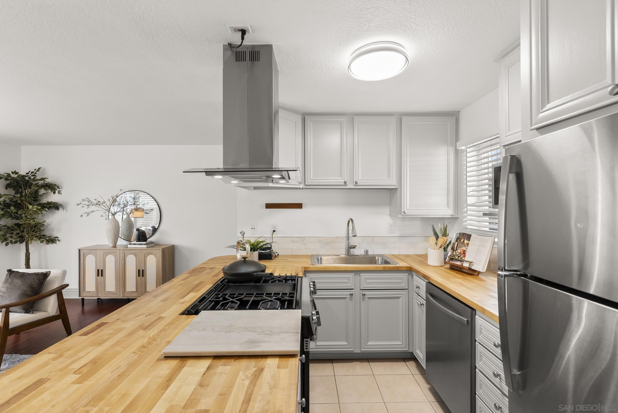 Detail Gallery Image 12 of 24 For 631  7th St  #13,  Imperial Beach,  CA 91932 - 2 Beds | 1 Baths