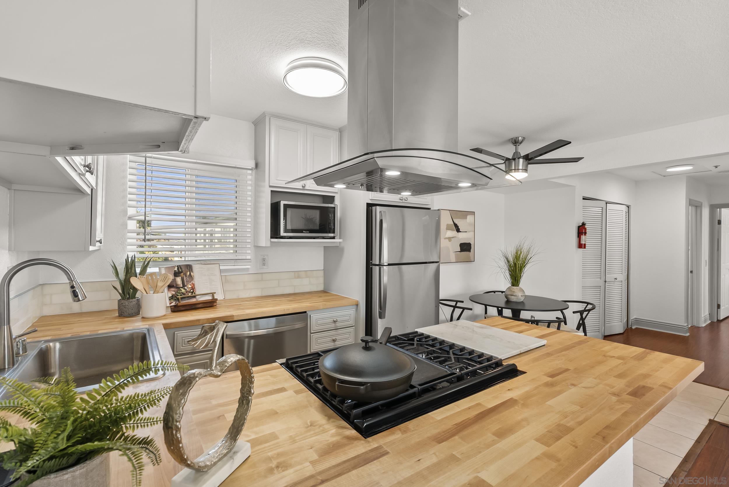 Detail Gallery Image 10 of 24 For 631  7th St  #13,  Imperial Beach,  CA 91932 - 2 Beds | 1 Baths