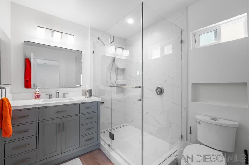 Detail Gallery Image 17 of 30 For 92  Trinidad Bend, Coronado,  CA 92118 - 4 Beds | 3 Baths