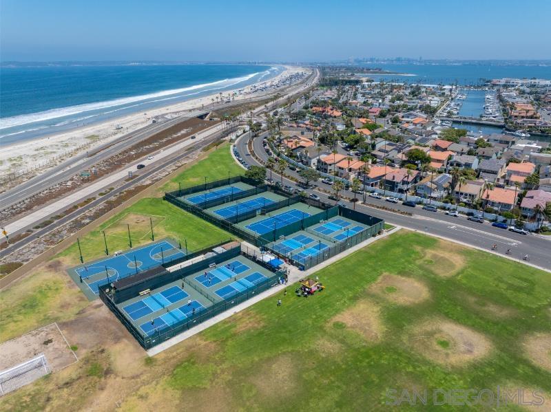 Detail Gallery Image 28 of 30 For 92  Trinidad Bend, Coronado,  CA 92118 - 4 Beds | 3 Baths