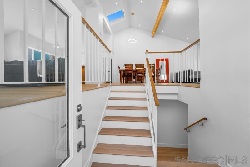 Detail Gallery Image 6 of 30 For 92  Trinidad Bend, Coronado,  CA 92118 - 4 Beds | 3 Baths