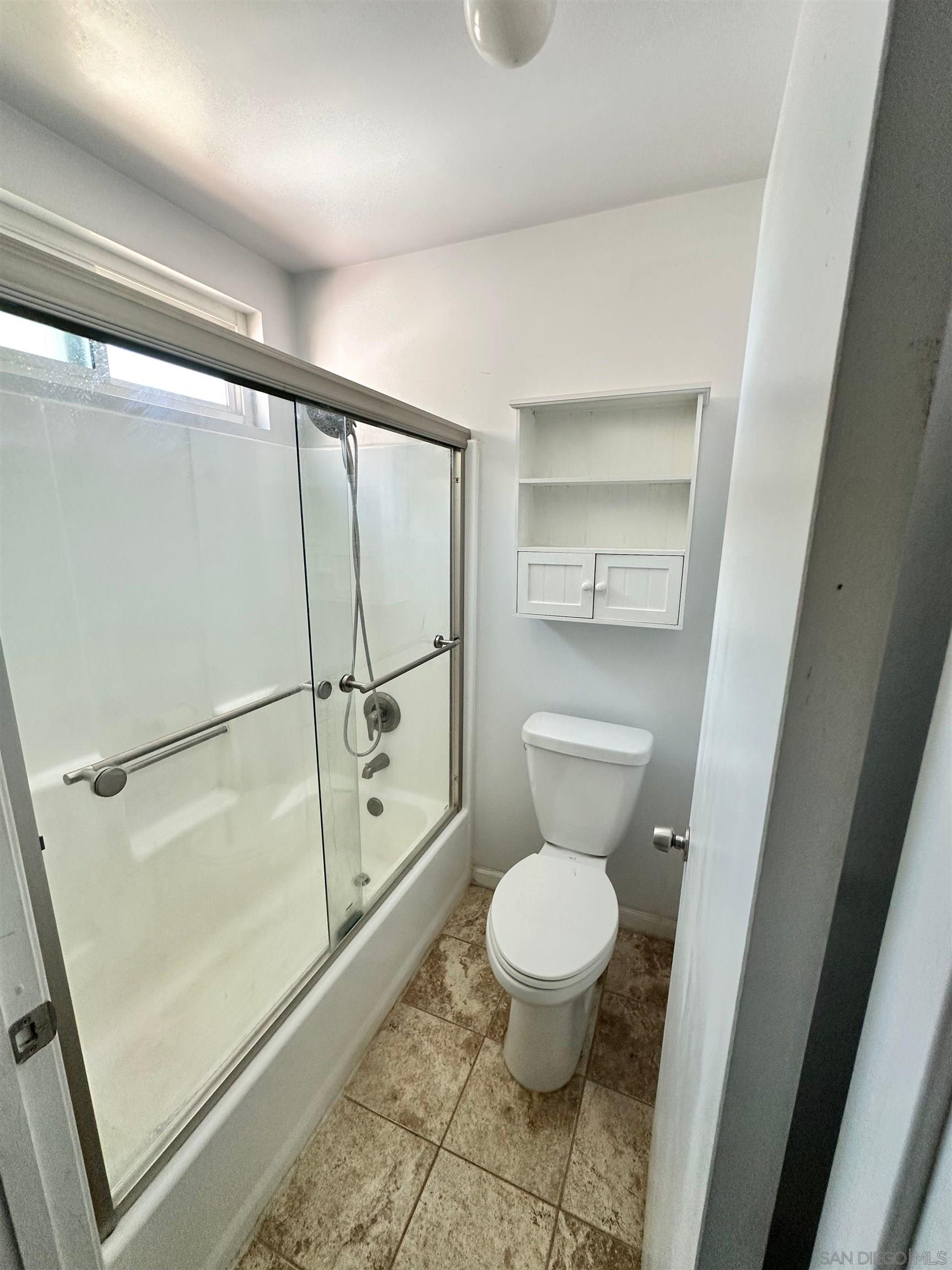 Detail Gallery Image 12 of 16 For 2275  Peppermint Ln, Lemon Grove,  CA 91945 - 3 Beds | 2/1 Baths