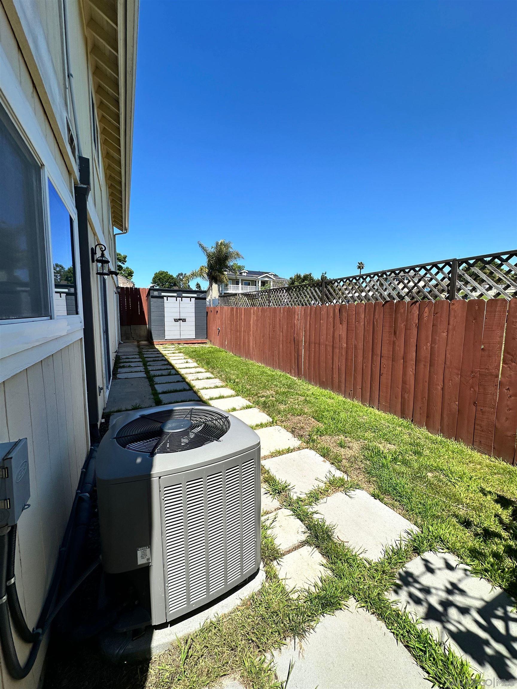 Detail Gallery Image 15 of 16 For 2275  Peppermint Ln, Lemon Grove,  CA 91945 - 3 Beds | 2/1 Baths