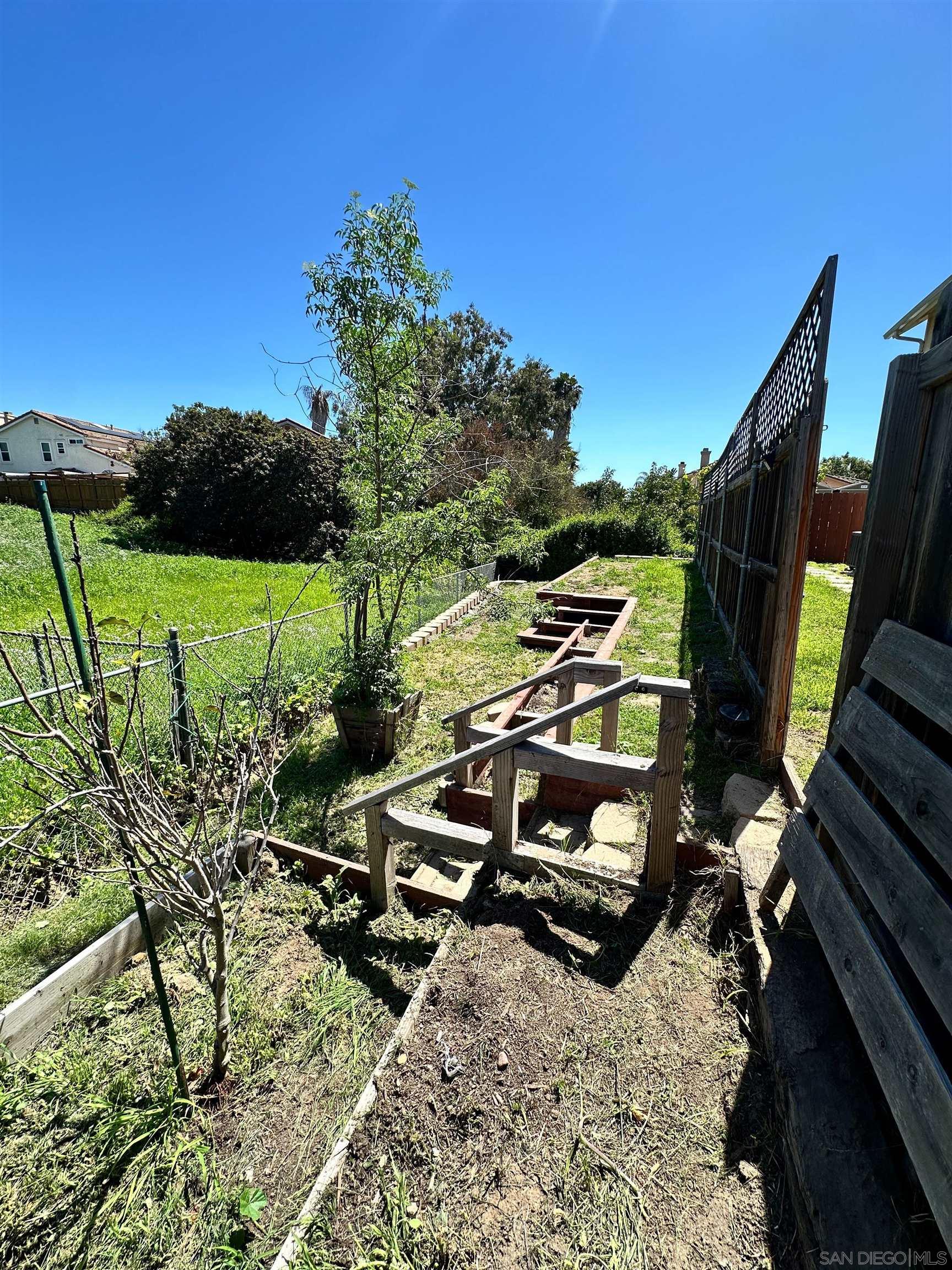 Detail Gallery Image 16 of 16 For 2275  Peppermint Ln, Lemon Grove,  CA 91945 - 3 Beds | 2/1 Baths