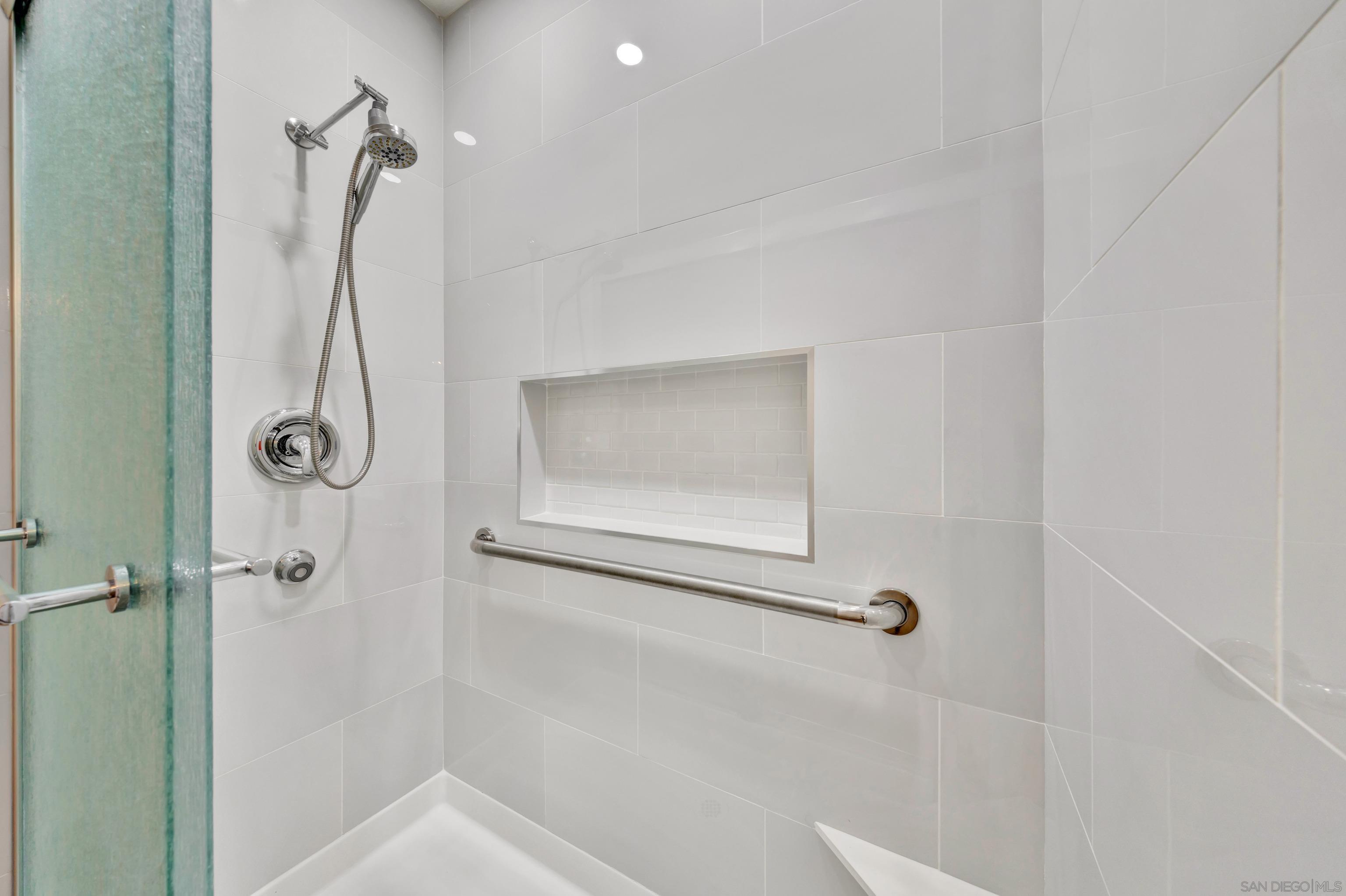 Detail Gallery Image 31 of 50 For 17925  Avenida Cordillera, San Diego,  CA 92128 - 2 Beds | 2 Baths