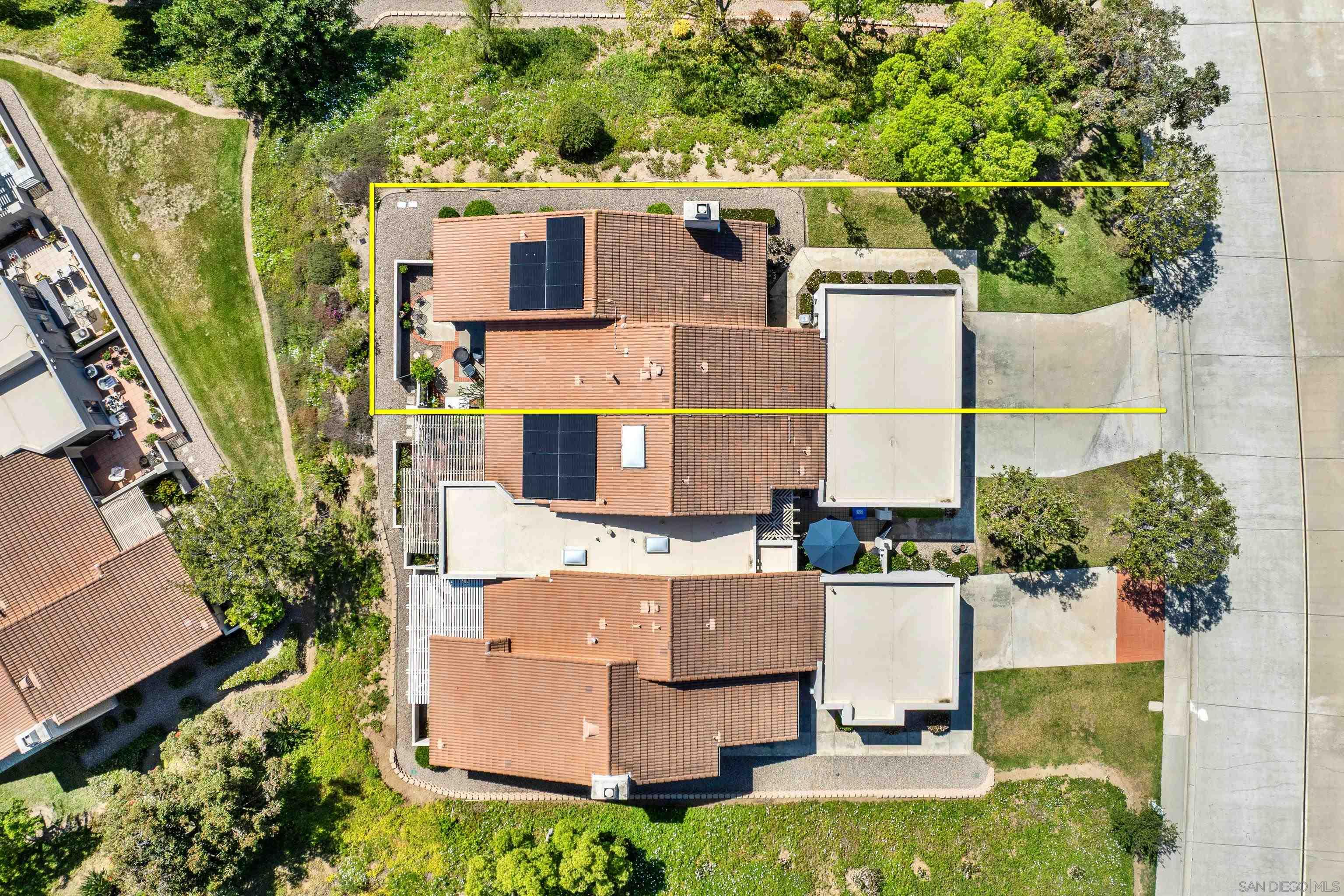 Detail Gallery Image 40 of 50 For 17925  Avenida Cordillera, San Diego,  CA 92128 - 2 Beds | 2 Baths