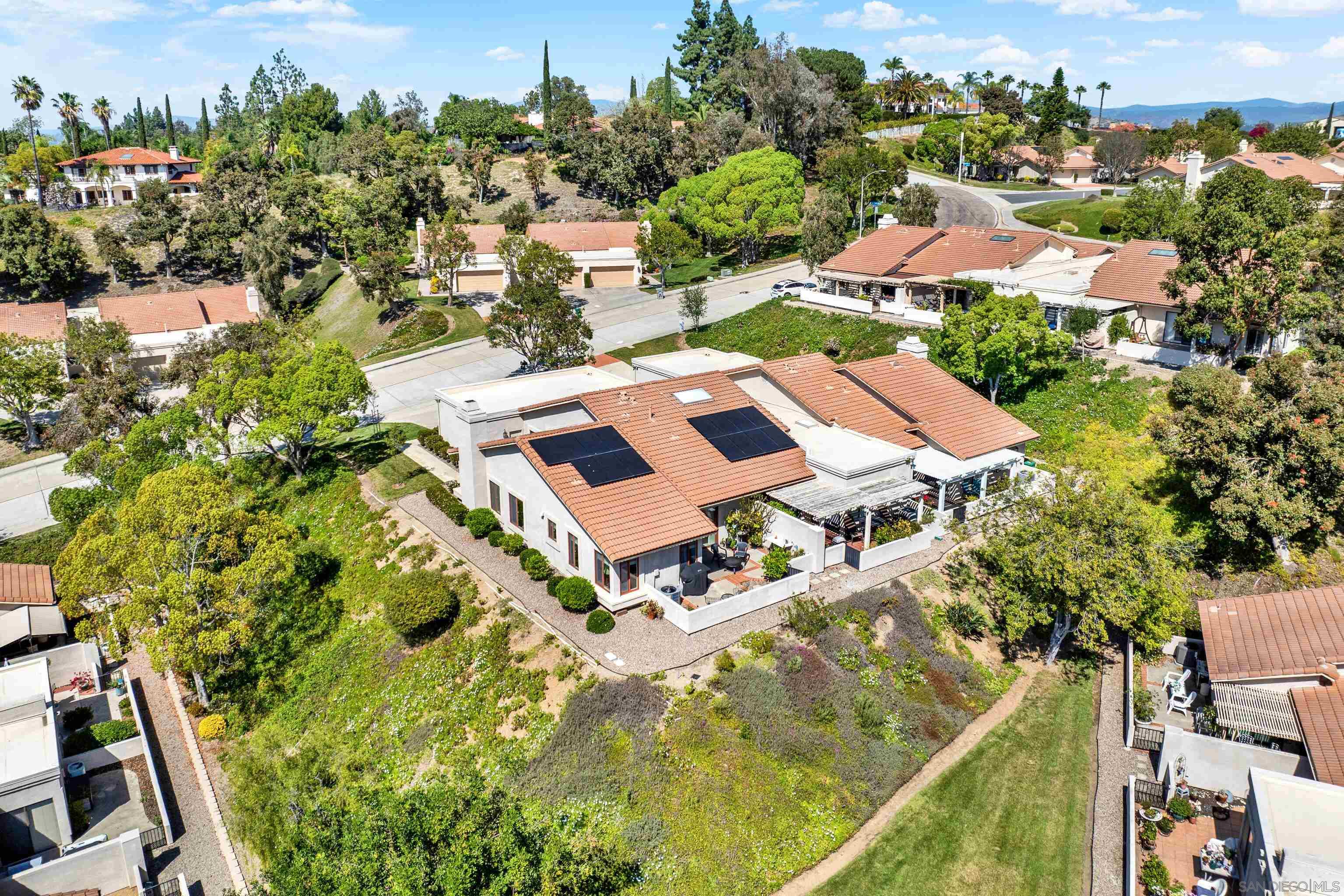 Detail Gallery Image 42 of 50 For 17925  Avenida Cordillera, San Diego,  CA 92128 - 2 Beds | 2 Baths