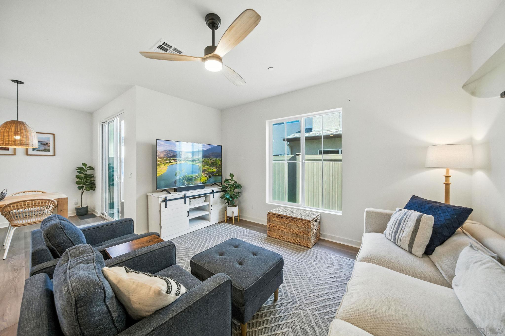 Detail Gallery Image 15 of 61 For 239  Blended Place, Fallbrook,  CA 92028 - 3 Beds | 2/1 Baths