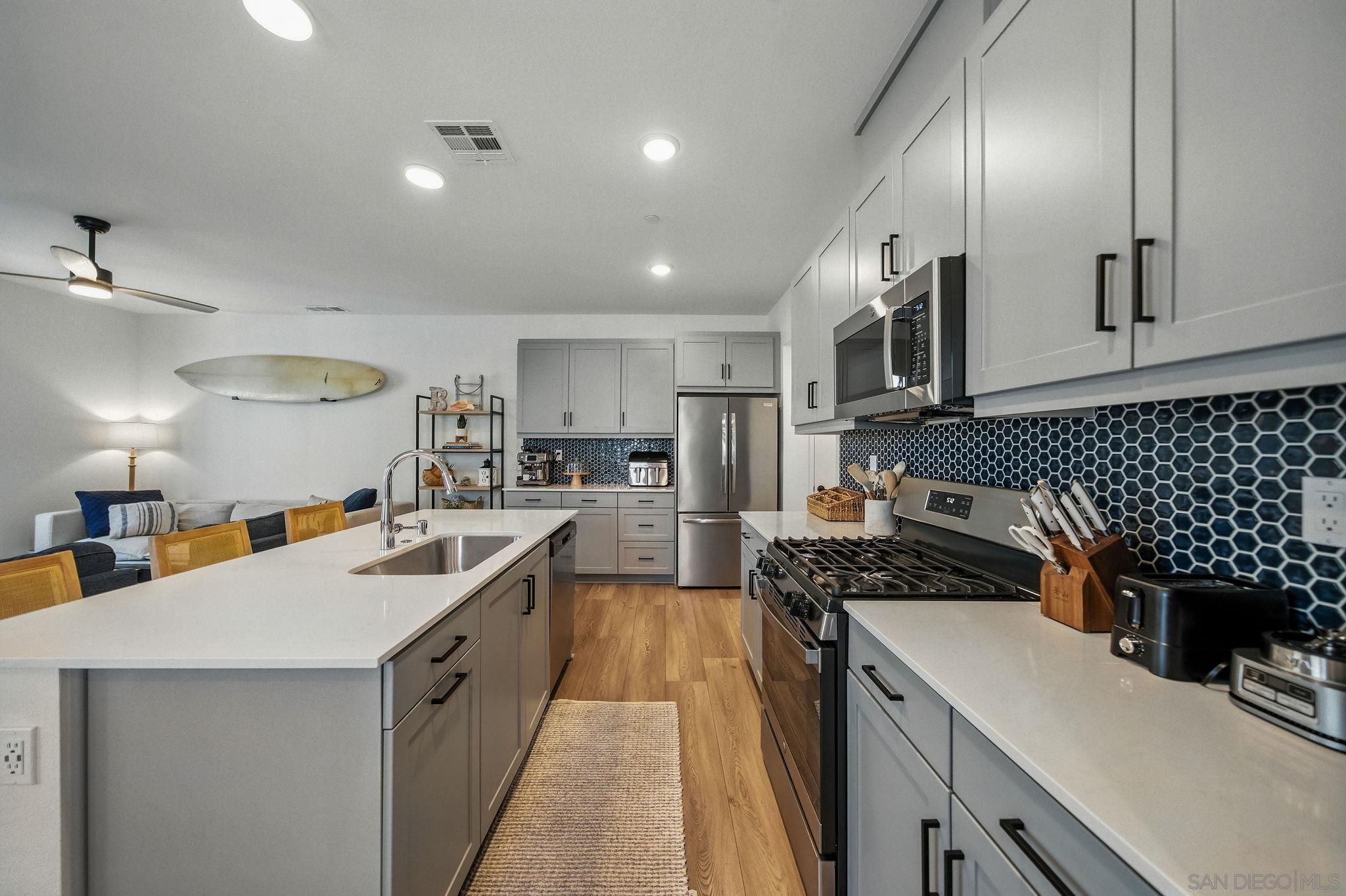 Detail Gallery Image 18 of 61 For 239  Blended Place, Fallbrook,  CA 92028 - 3 Beds | 2/1 Baths