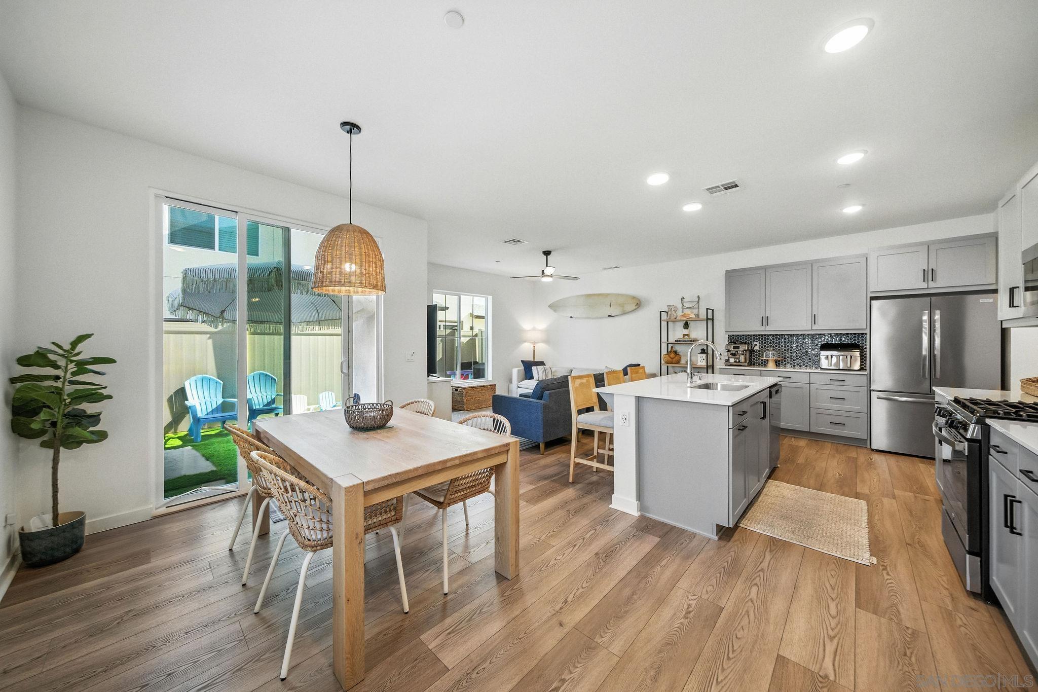 Detail Gallery Image 8 of 61 For 239  Blended Place, Fallbrook,  CA 92028 - 3 Beds | 2/1 Baths