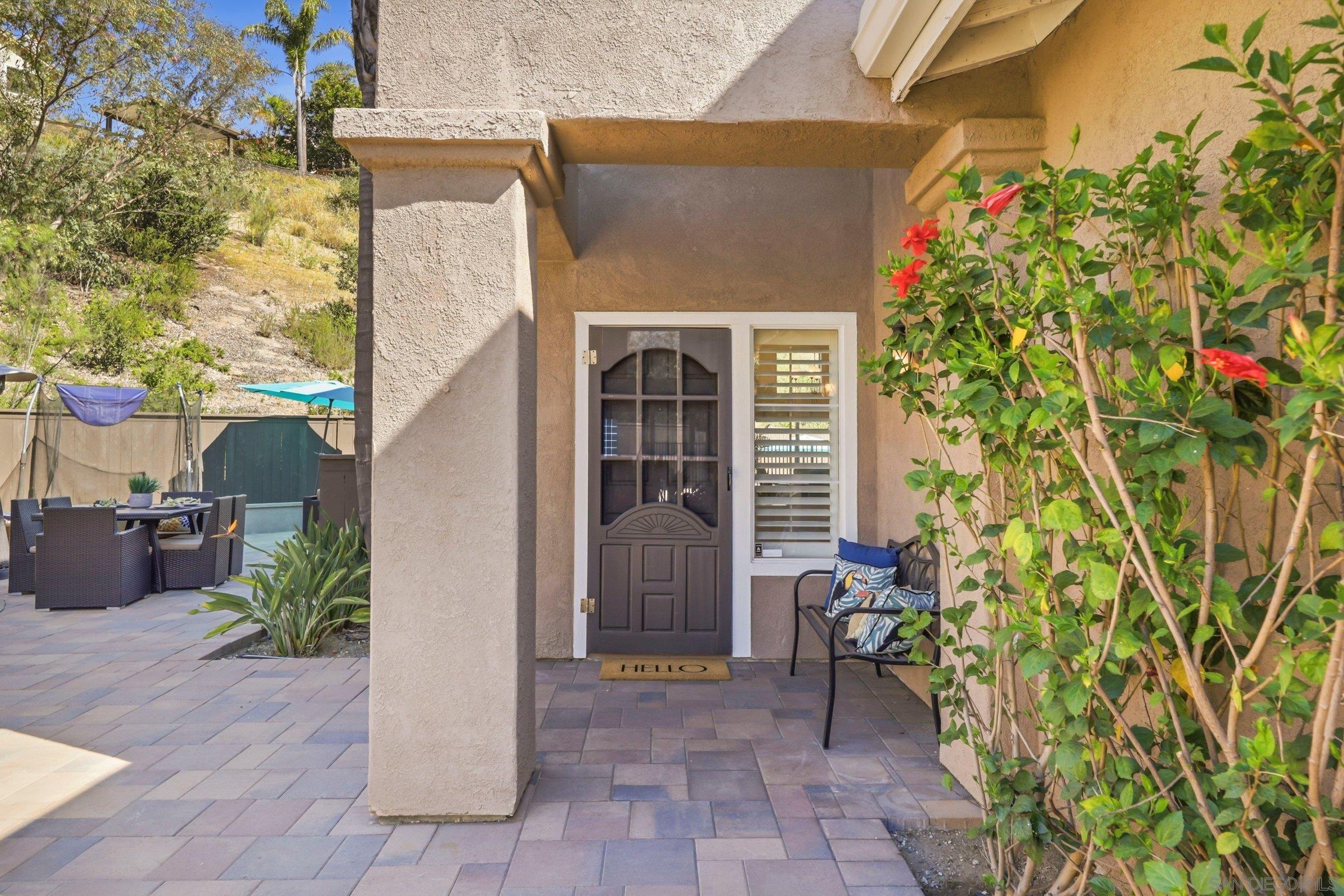 Detail Gallery Image 5 of 59 For 7386  Juncus, San Diego,  CA 92129 - 4 Beds | 2/1 Baths