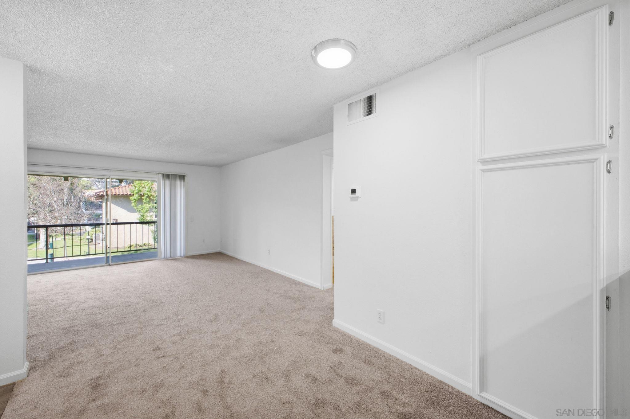 Detail Gallery Image 13 of 38 For 6019  Rancho Mission Rd  #204,  San Diego,  CA 92108 - 2 Beds | 2 Baths