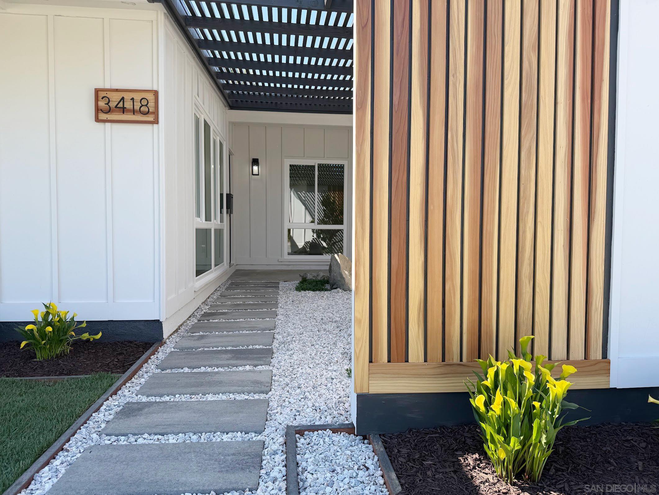 Front Image Thumbnail for SD260006973