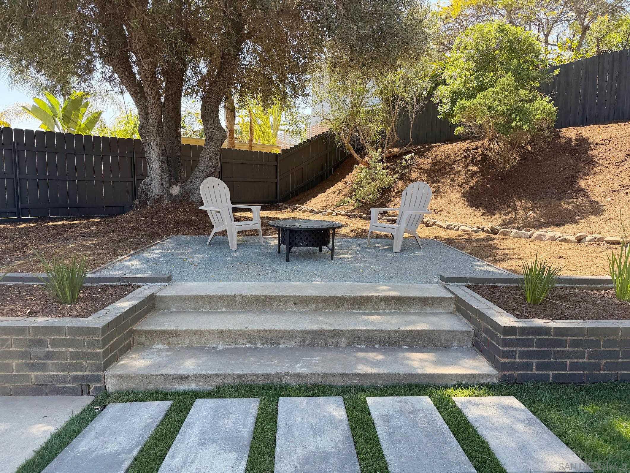 Detail Gallery Image 12 of 14 For 3418  Angwin Dr, San Diego,  CA 92123 - 4 Beds | 2 Baths