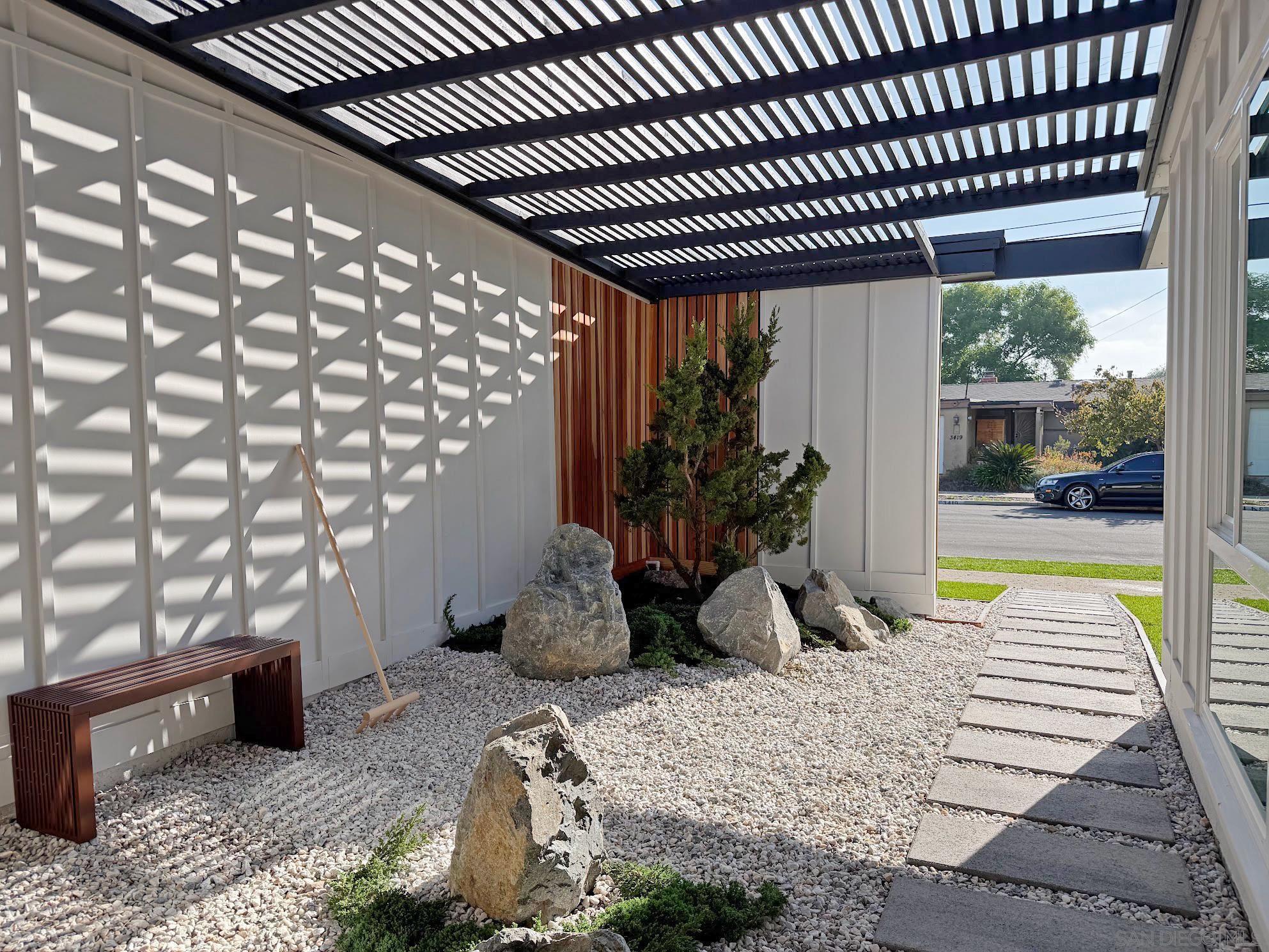 Detail Gallery Image 3 of 14 For 3418  Angwin Dr, San Diego,  CA 92123 - 4 Beds | 2 Baths