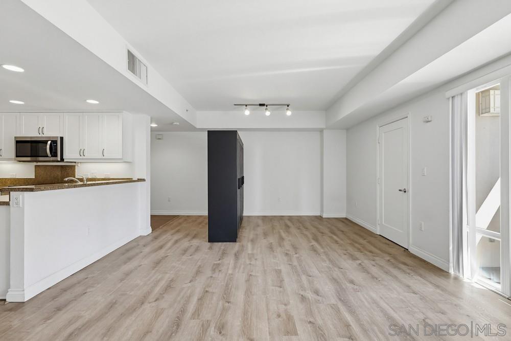 Detail Gallery Image 9 of 41 For 875  G Street  #201,  San Diego,  CA 92101 - 0 Beds | 1 Baths