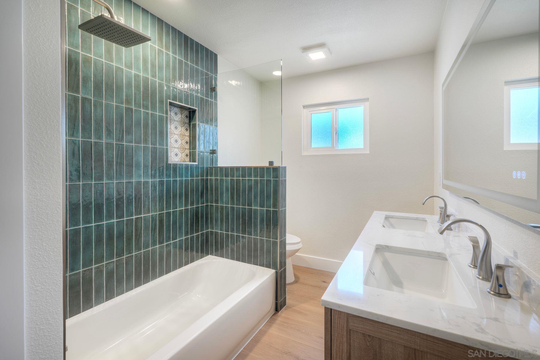 Detail Gallery Image 11 of 43 For 578  E. Indian Rock Rd, Vista,  CA 92084 - 3 Beds | 2 Baths