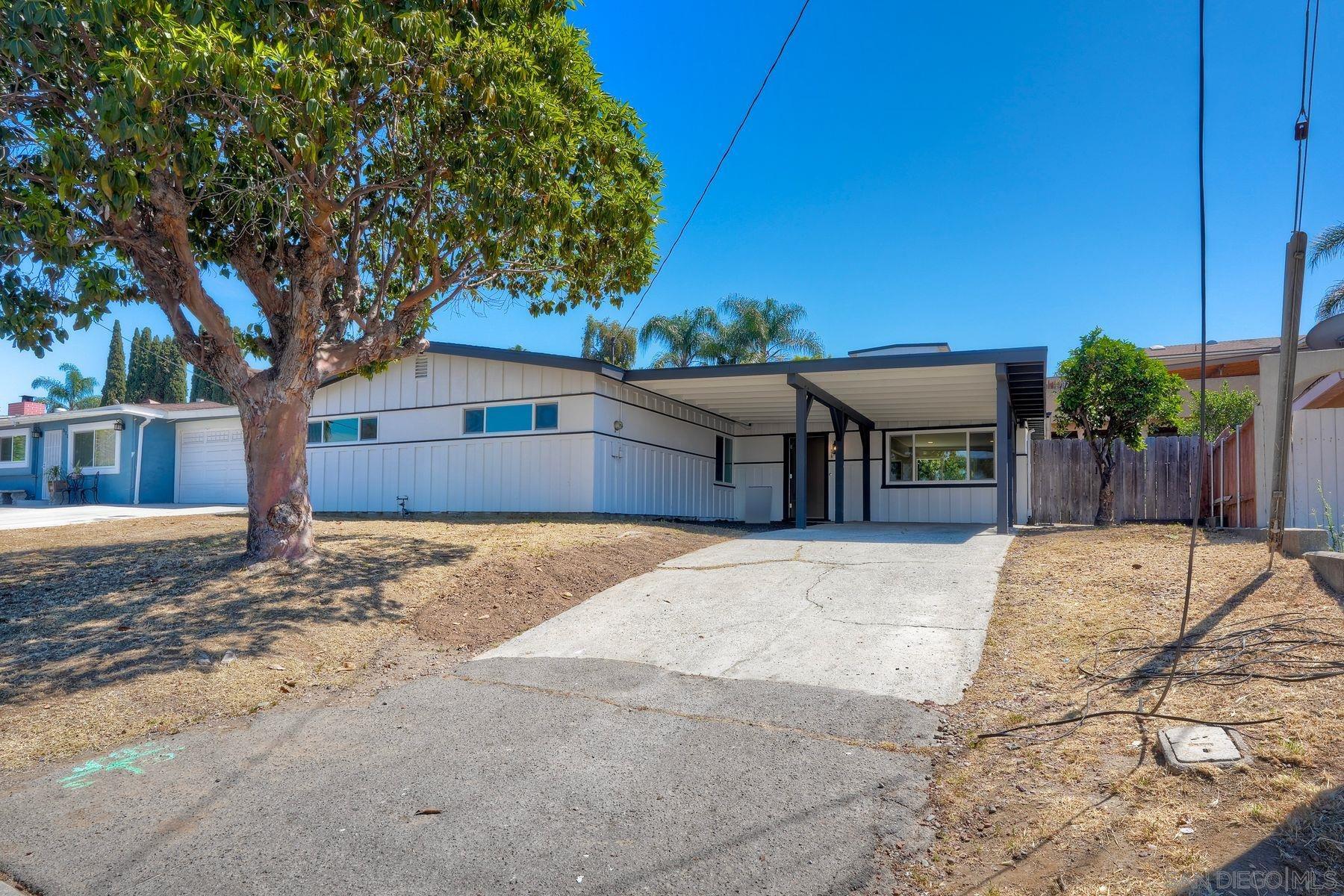 Detail Gallery Image 21 of 43 For 578  E. Indian Rock Rd, Vista,  CA 92084 - 3 Beds | 2 Baths