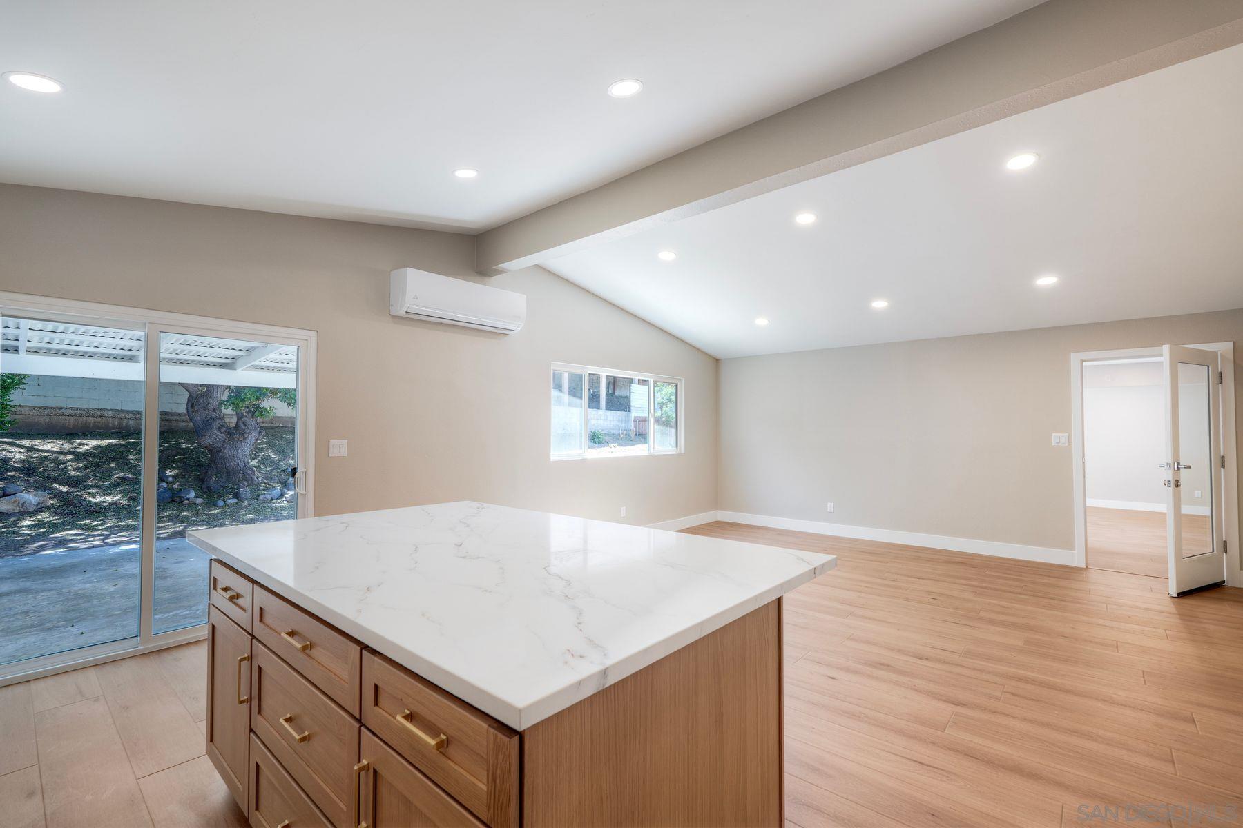 Detail Gallery Image 29 of 43 For 578  E. Indian Rock Rd, Vista,  CA 92084 - 3 Beds | 2 Baths