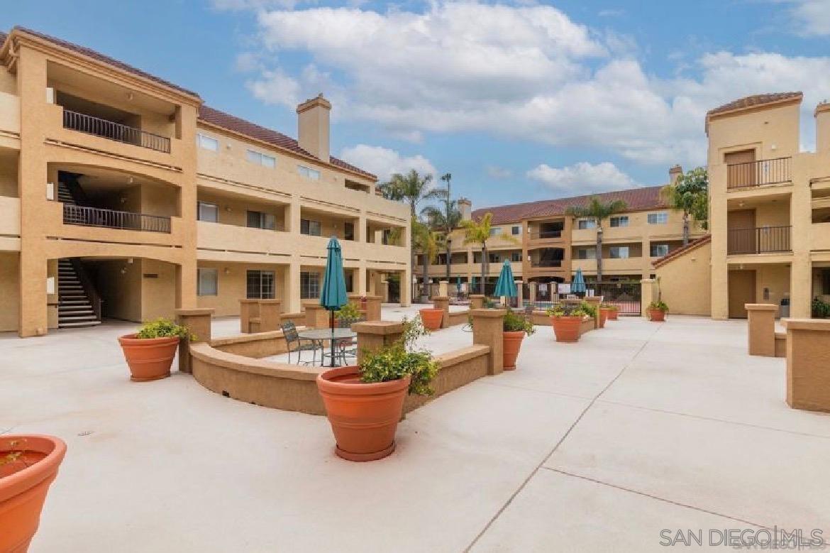 Detail Gallery Image 17 of 19 For 2037  Burton St  #43,  San Diego,  CA 92111 - 2 Beds | 2 Baths