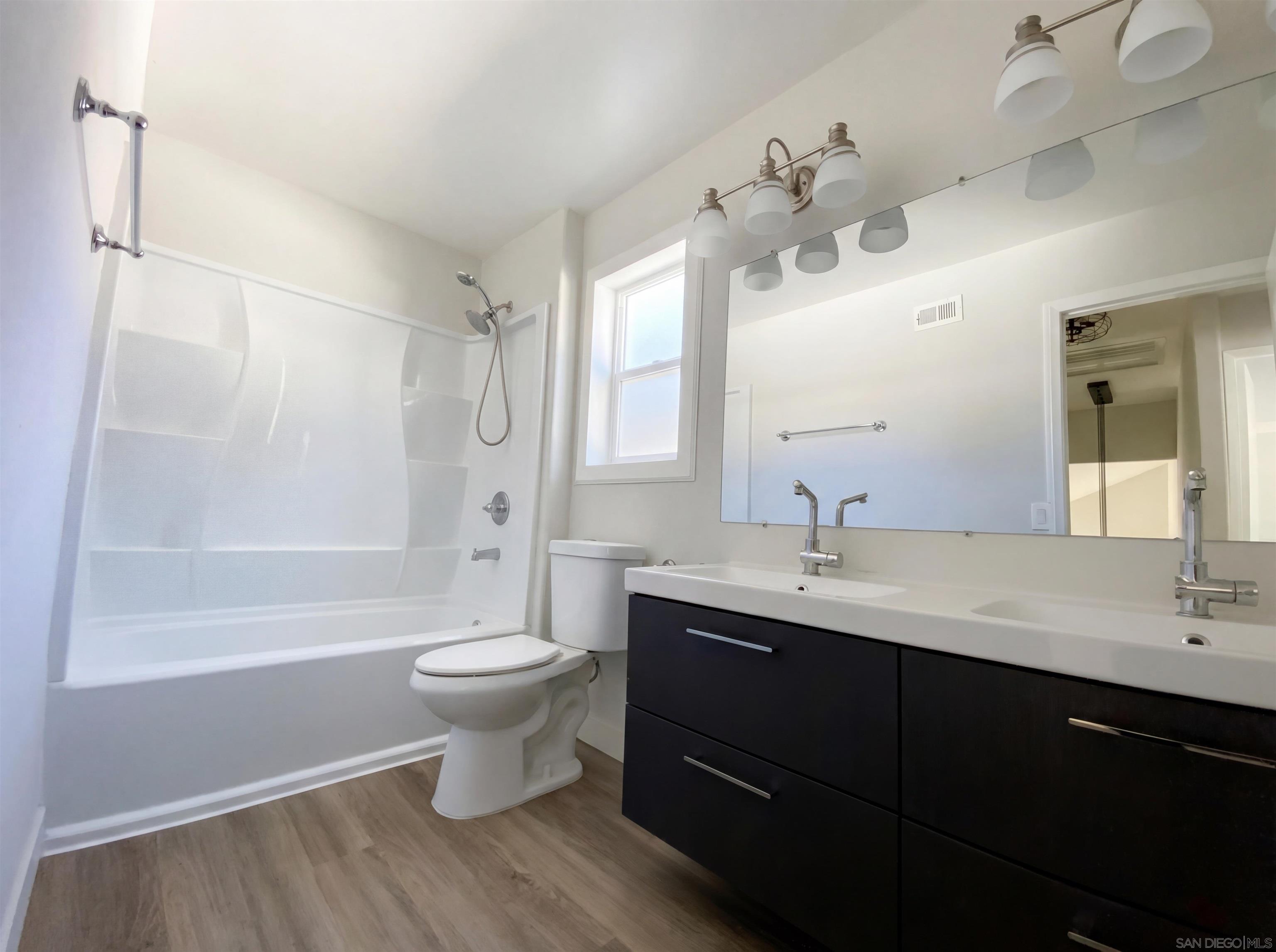 Detail Gallery Image 15 of 20 For 991  Calma, Chula Vista,  CA 91910 - 5 Beds | 3 Baths