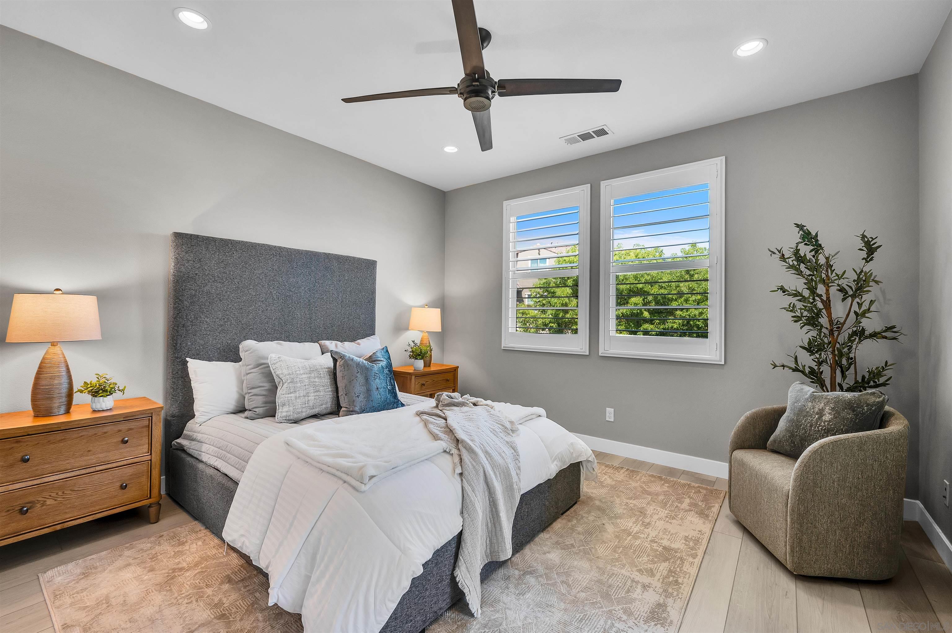 Detail Gallery Image 15 of 38 For 16316  Veridian Cir, San Diego,  CA 92127 - 4 Beds | 2/1 Baths