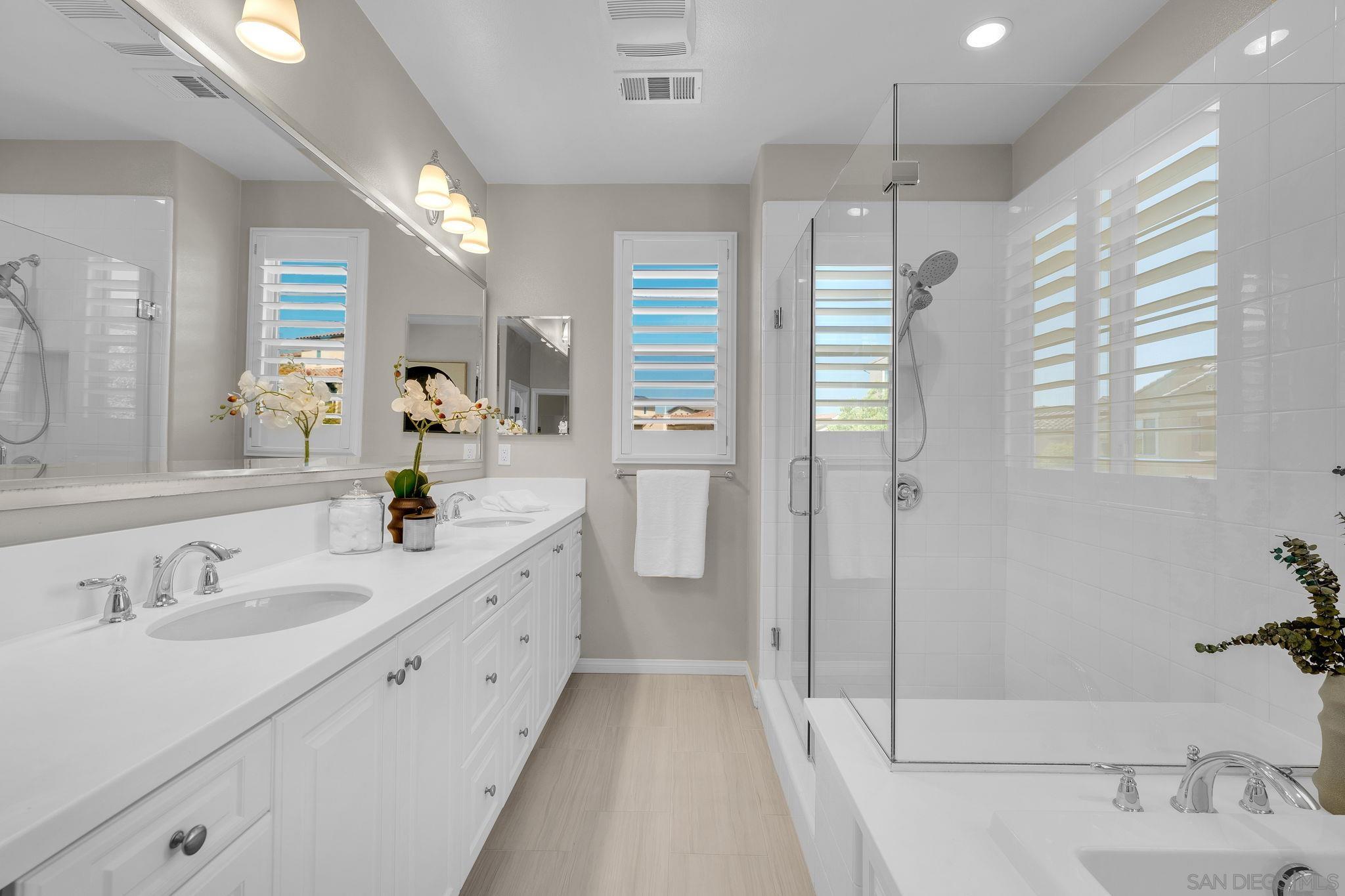 Detail Gallery Image 19 of 38 For 16316  Veridian Cir, San Diego,  CA 92127 - 4 Beds | 2/1 Baths